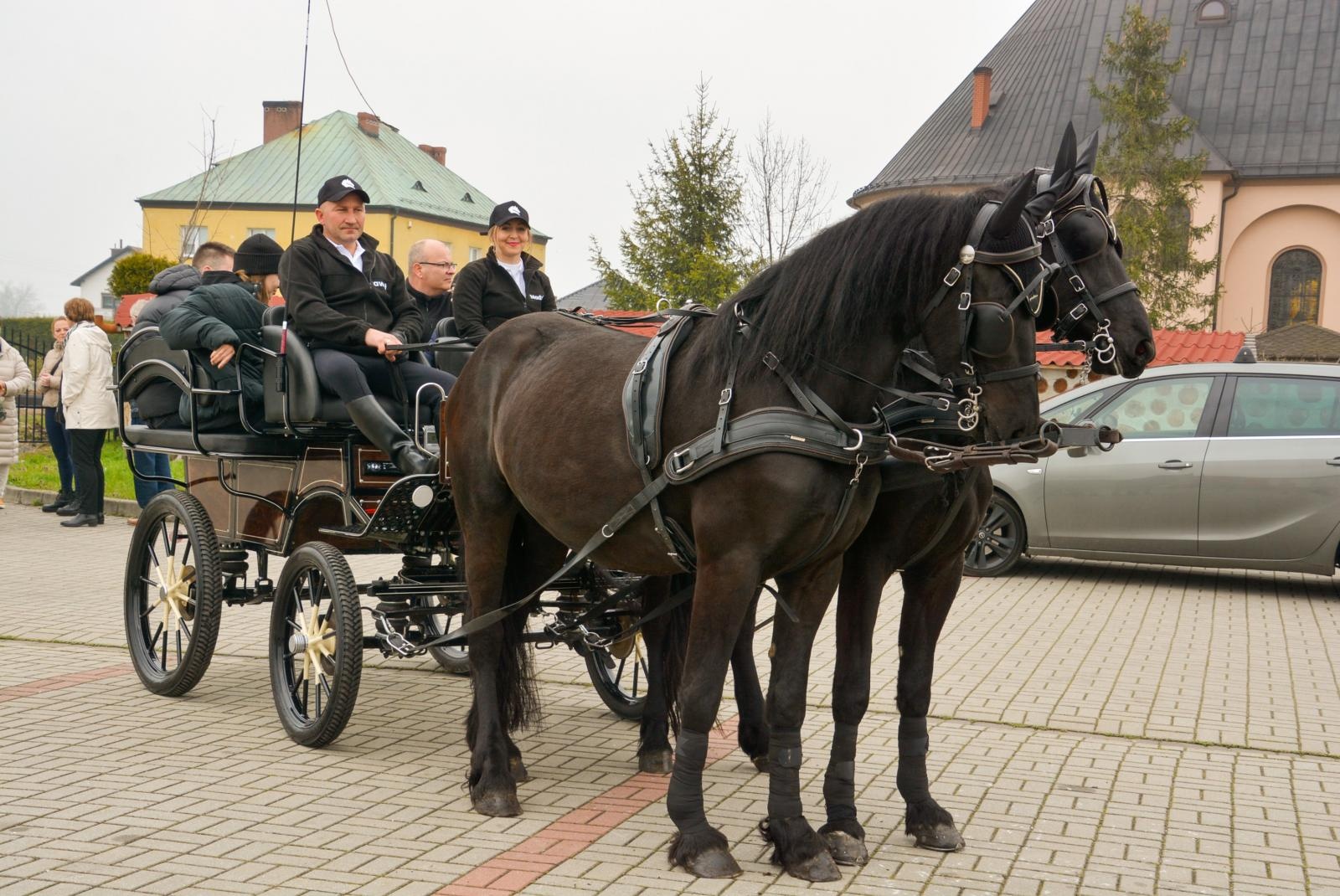 Zdjęcie w galerii na portalu naszraciborz.pl: Jedyna i najmłodsza. Procesja wielkanocna w Zawadzie Książęcej [FOTO i WIDEO] wiadomości z regionu