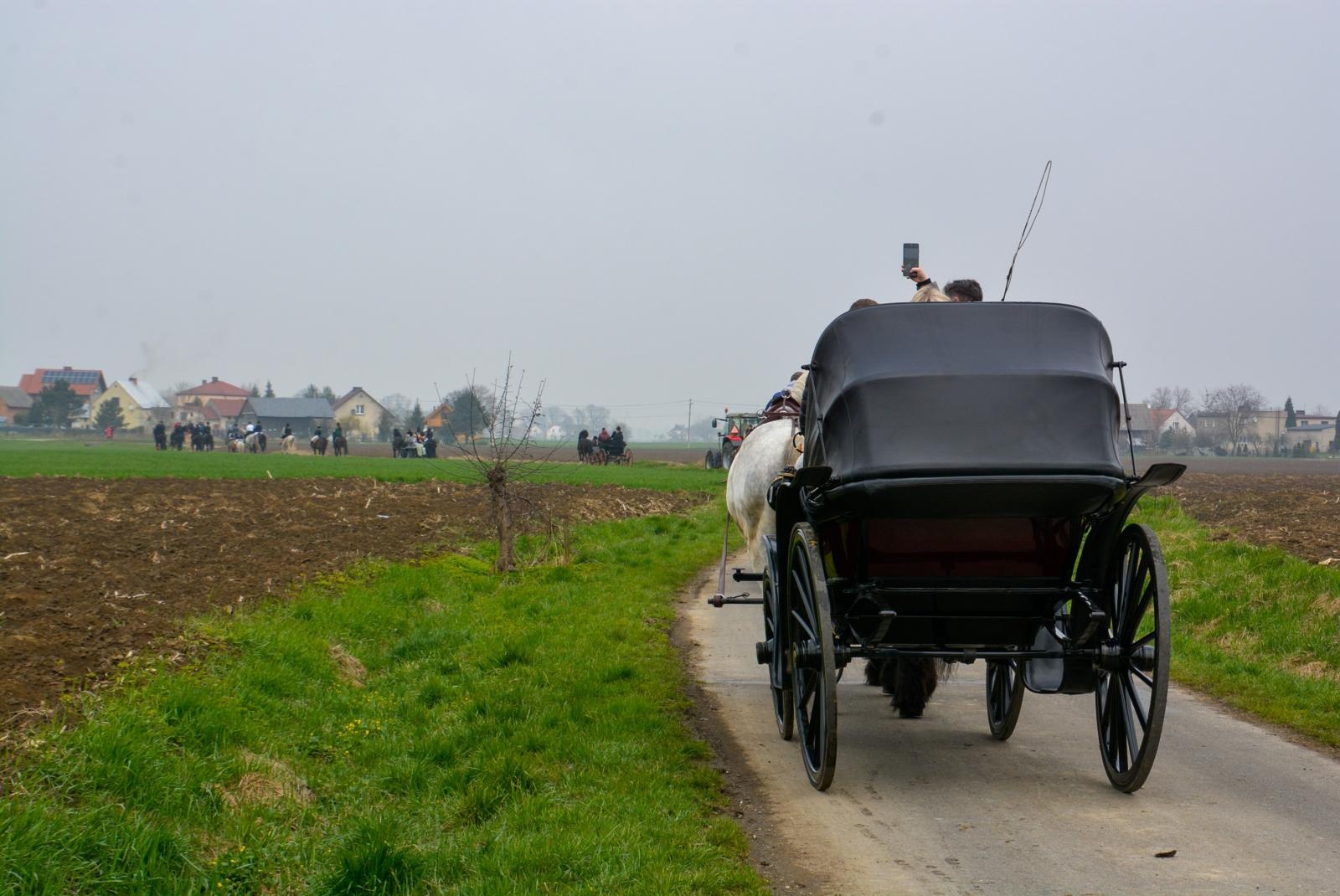 Zdjęcie w galerii na portalu naszraciborz.pl: Jedyna i najmłodsza. Procesja wielkanocna w Zawadzie Książęcej [FOTO i WIDEO] wiadomości z regionu