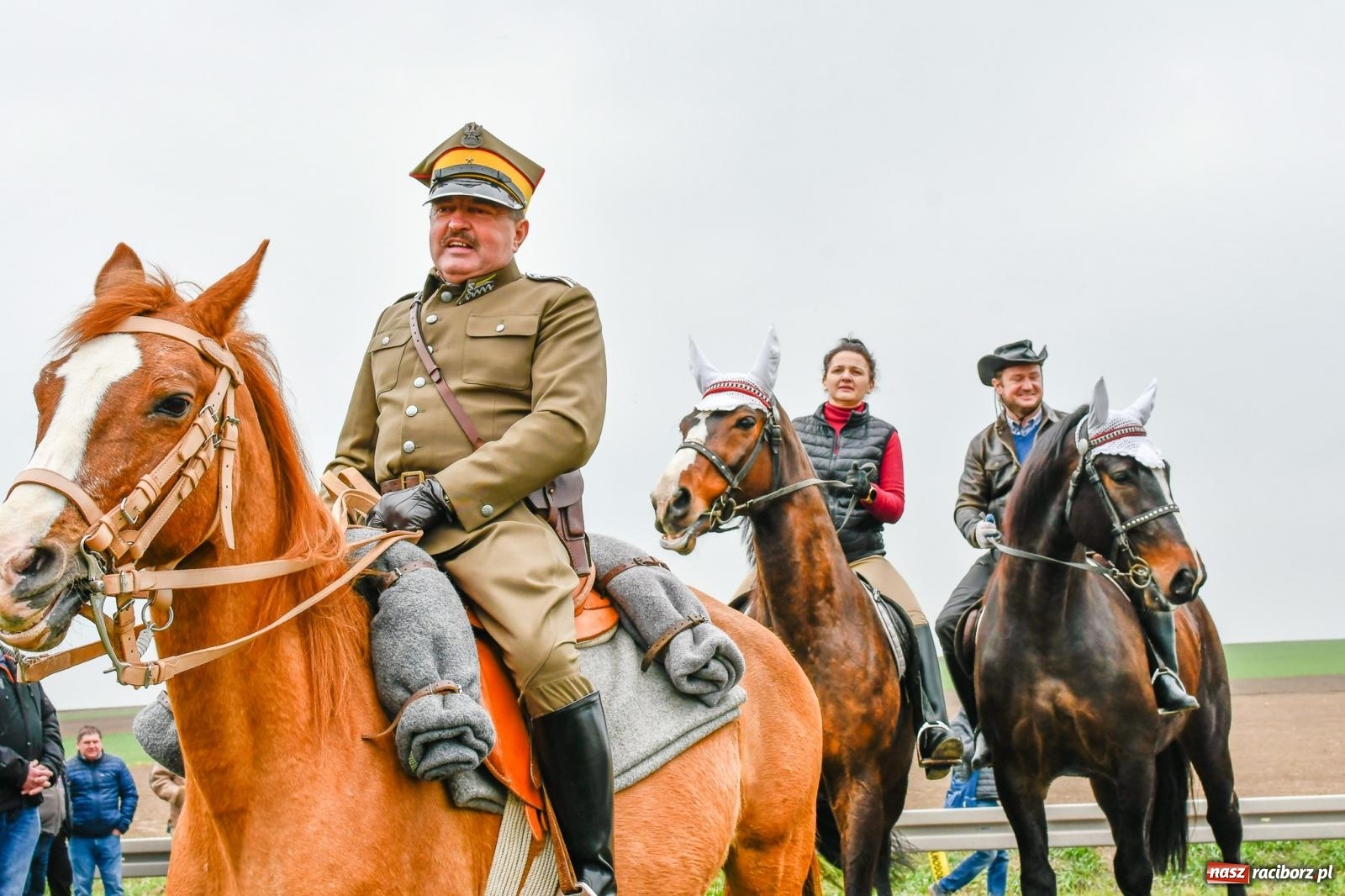 Zdjęcie w galerii na portalu naszraciborz.pl: Z pokolenia na pokolenie. Procesja wielkanocna w Sudole [FOTO i WIDEO] wiadomości z regionu
