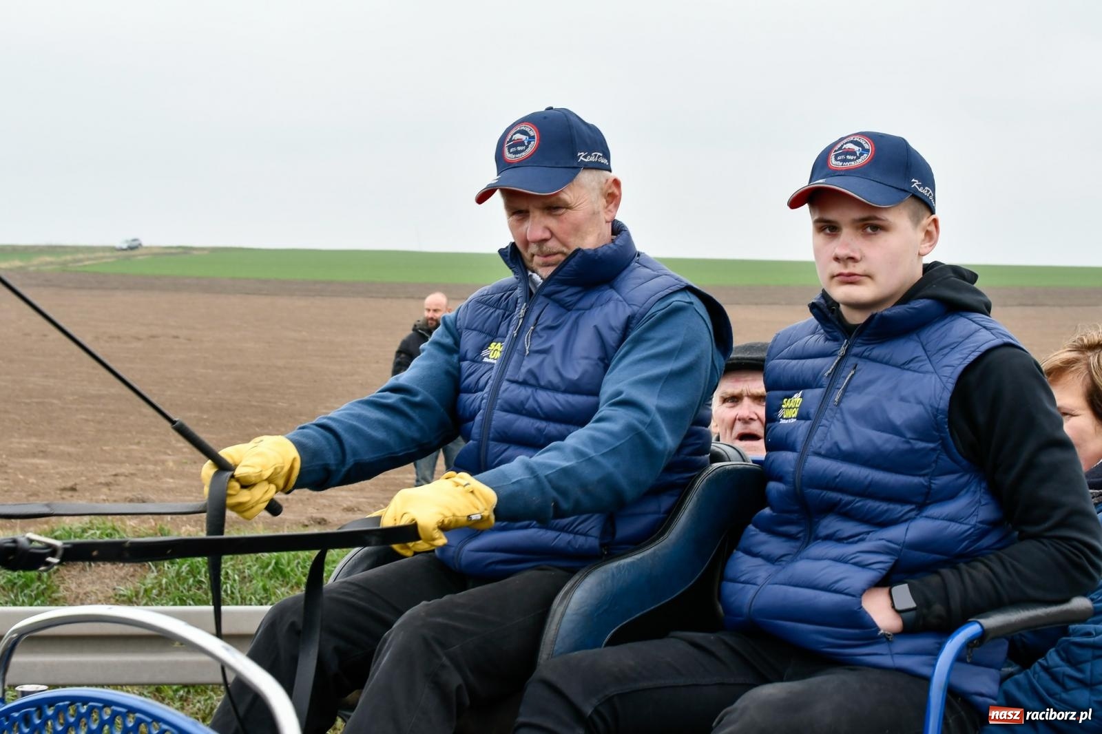 Zdjęcie w galerii na portalu naszraciborz.pl: Z pokolenia na pokolenie. Procesja wielkanocna w Sudole [FOTO i WIDEO] wiadomości z regionu
