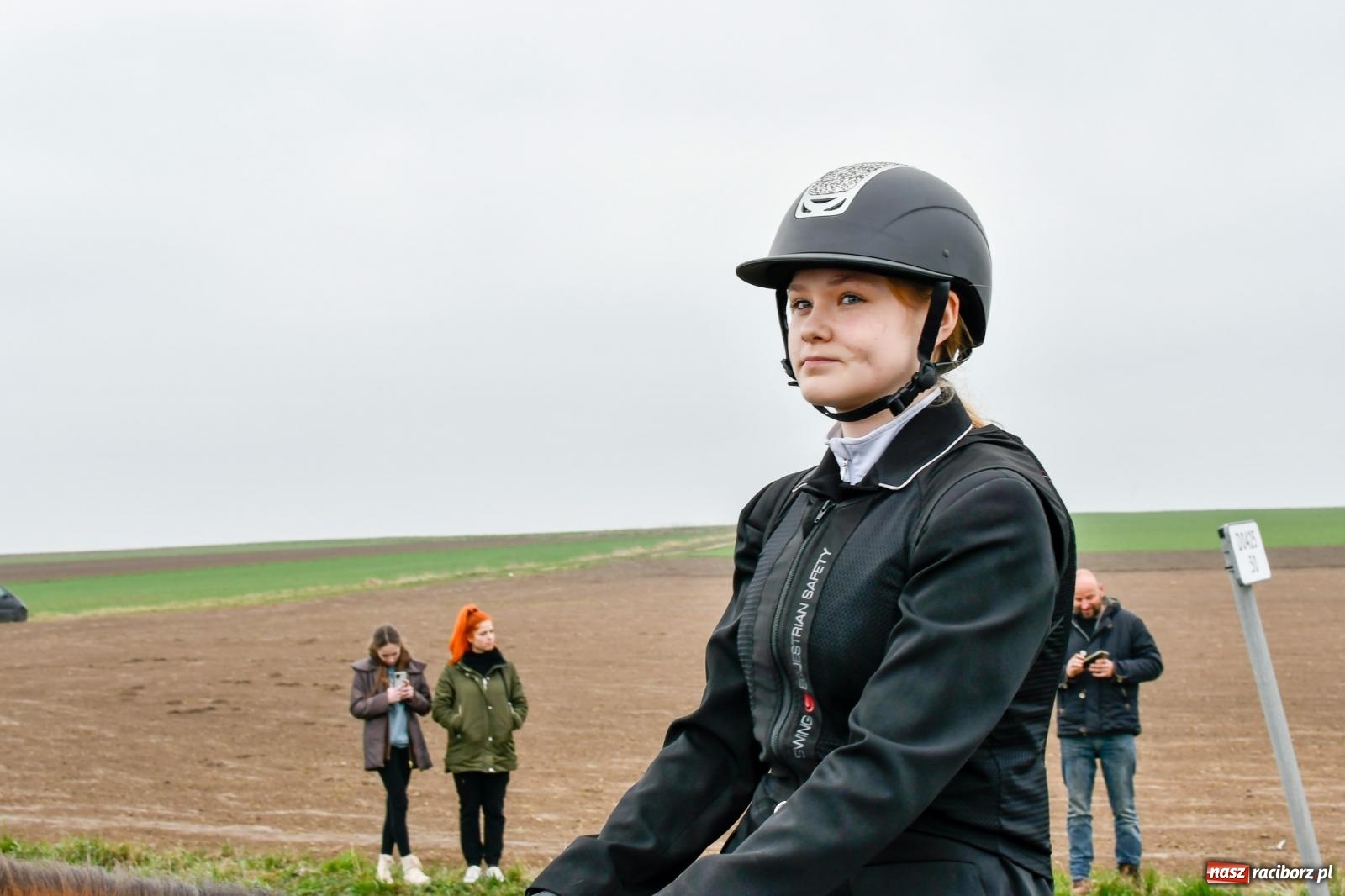 Zdjęcie w galerii na portalu naszraciborz.pl: Z pokolenia na pokolenie. Procesja wielkanocna w Sudole [FOTO i WIDEO] wiadomości z regionu