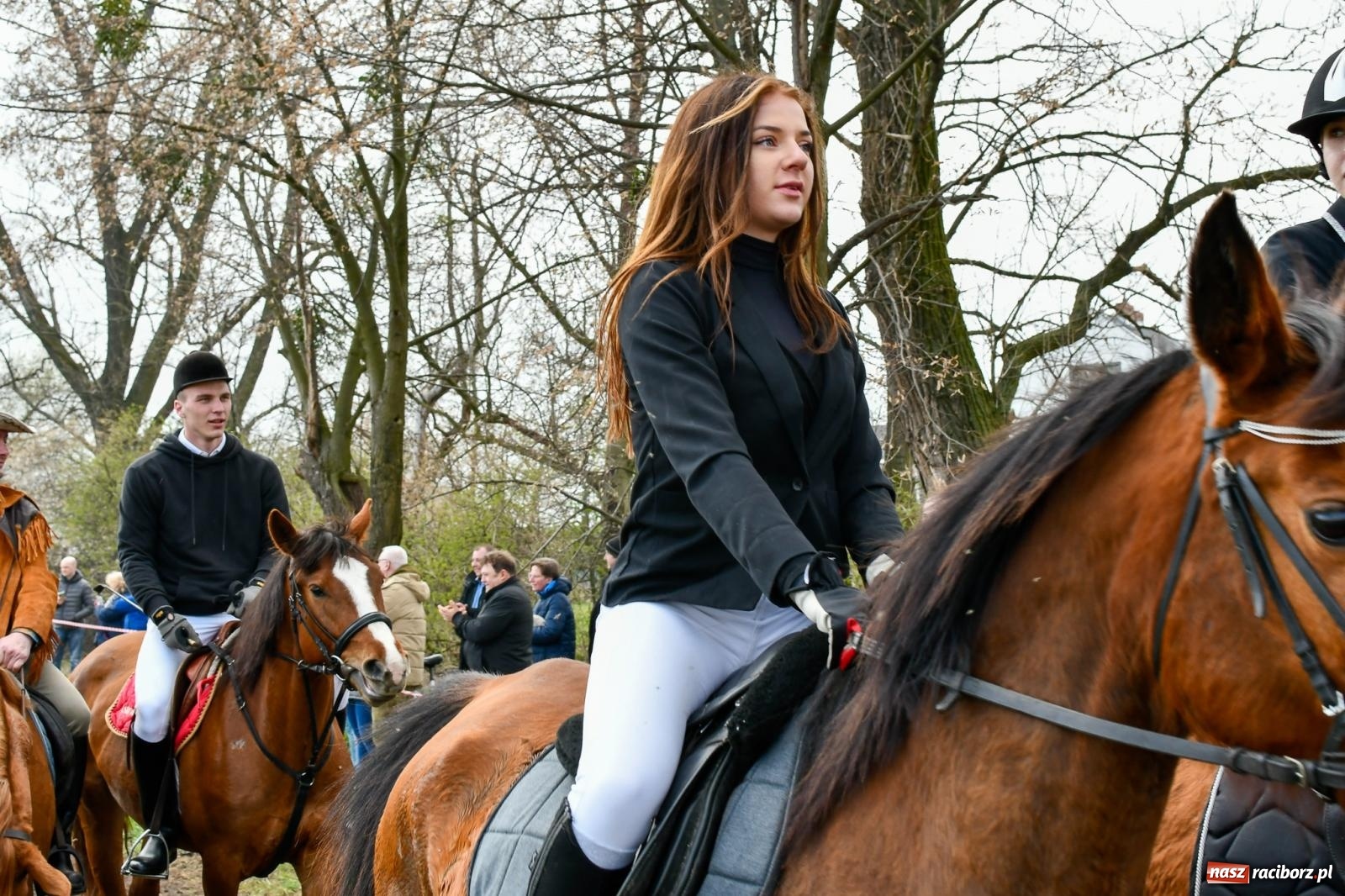 Zdjęcie w galerii na portalu naszraciborz.pl: Wyścigi na finał bieńkowickiej procesji konnej [FOTO i WIDEO] wiadomości z regionu