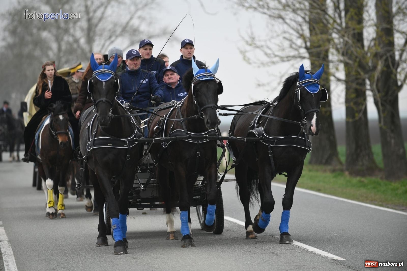 Zdjęcie w galerii na portalu naszraciborz.pl: Parada konna w Pietrowicach Wielkich [FOTO] wiadomości z regionu