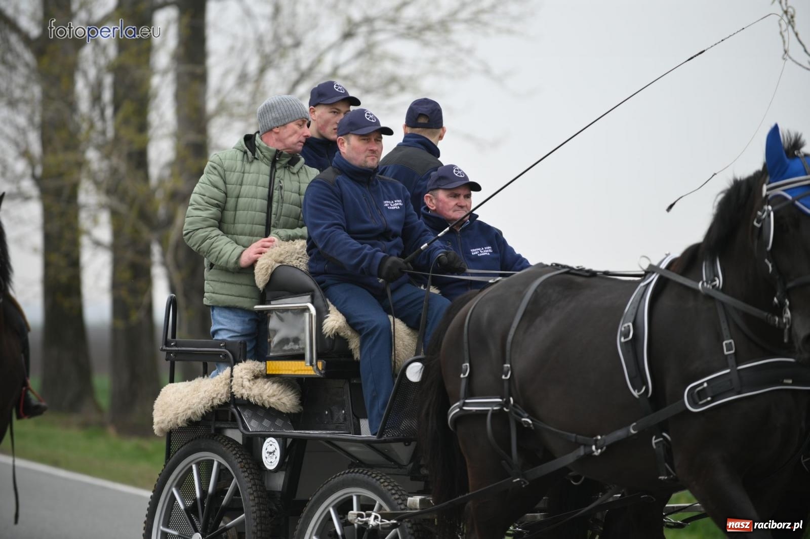 Zdjęcie w galerii na portalu naszraciborz.pl: Parada konna w Pietrowicach Wielkich [FOTO] wiadomości z regionu