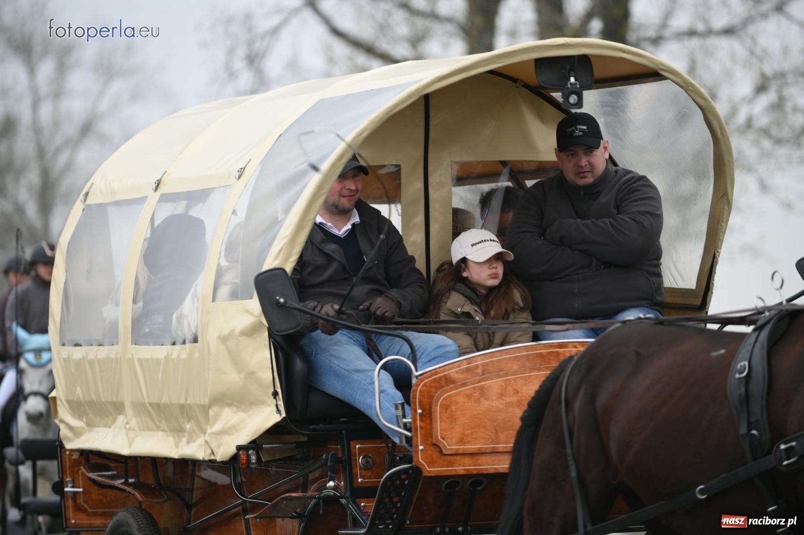 Zdjęcie w galerii na portalu naszraciborz.pl: Parada konna w Pietrowicach Wielkich [FOTO] wiadomości z regionu