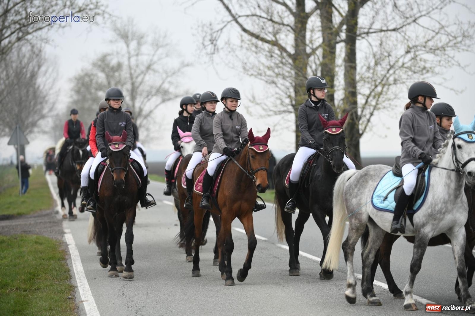 Zdjęcie w galerii na portalu naszraciborz.pl: Parada konna w Pietrowicach Wielkich [FOTO] wiadomości z regionu