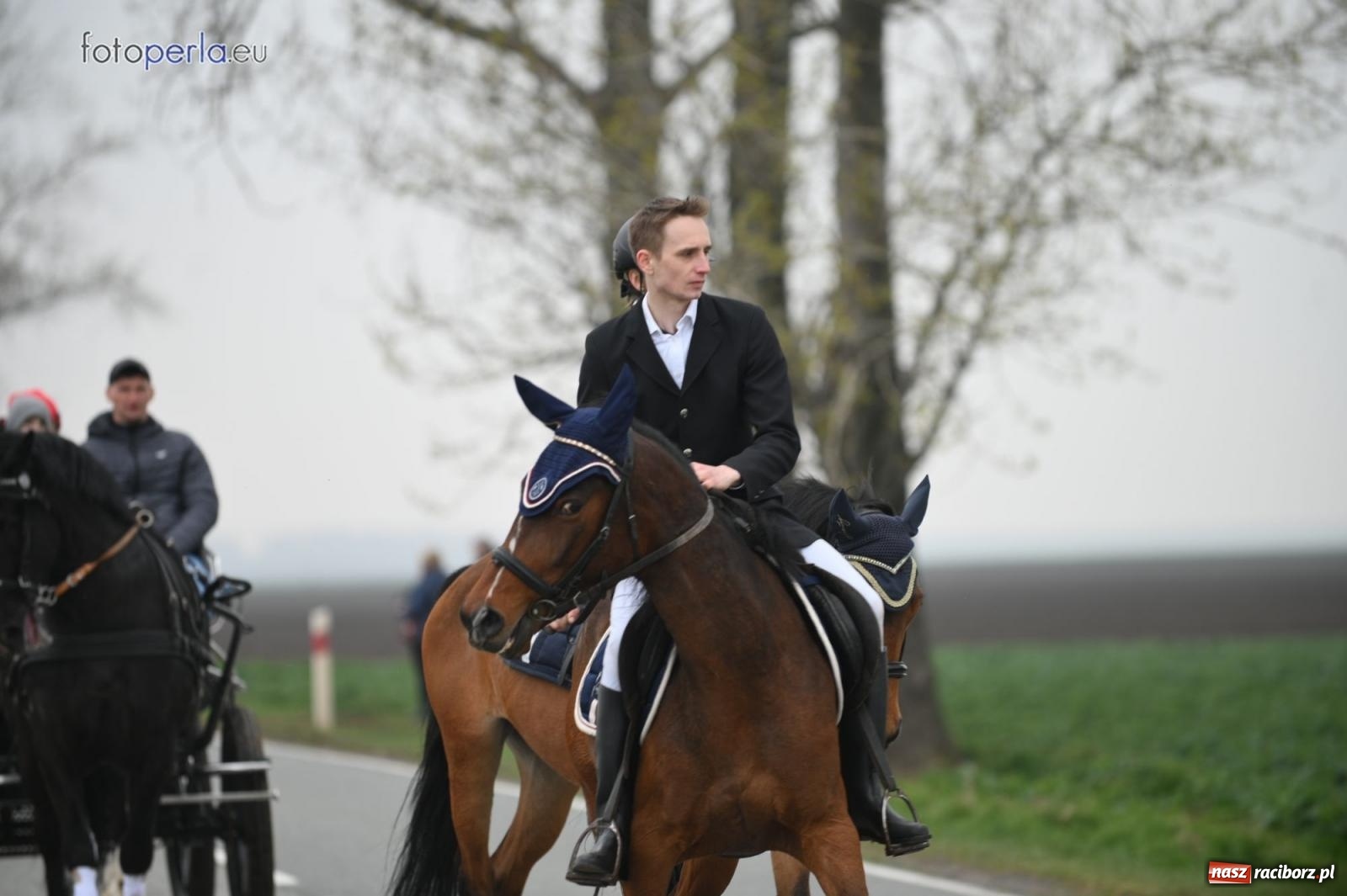 Zdjęcie w galerii na portalu naszraciborz.pl: Parada konna w Pietrowicach Wielkich [FOTO] wiadomości z regionu