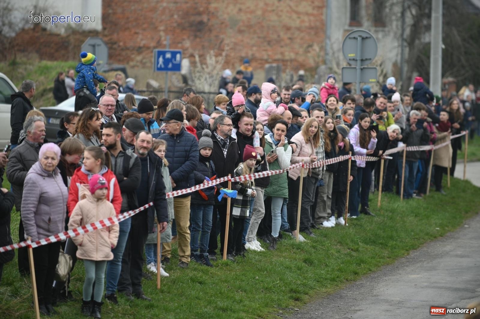 Zdjęcie w galerii na portalu naszraciborz.pl: Parada konna w Pietrowicach Wielkich [FOTO] wiadomości z regionu