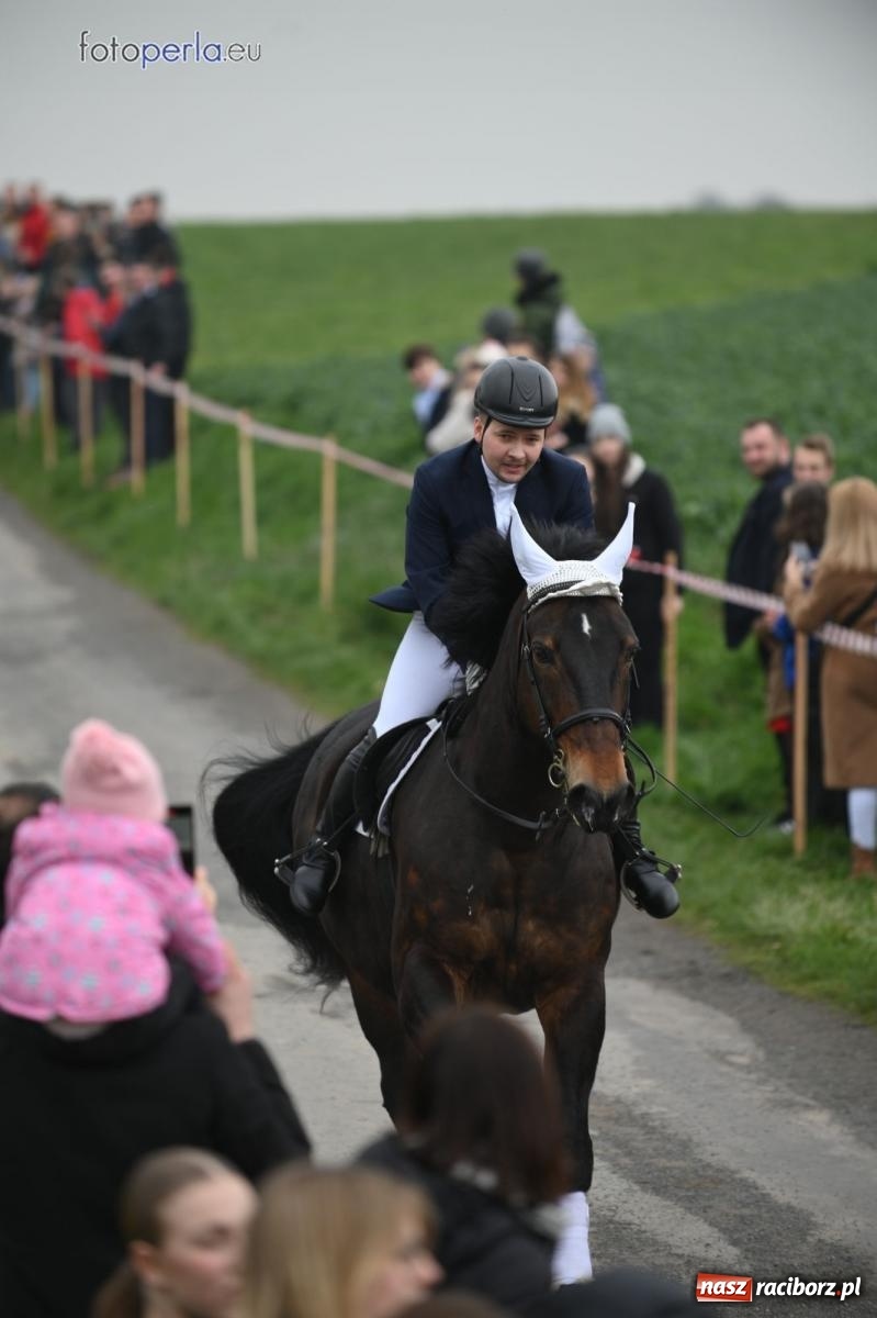 Zdjęcie w galerii na portalu naszraciborz.pl: Parada konna w Pietrowicach Wielkich [FOTO] wiadomości z regionu