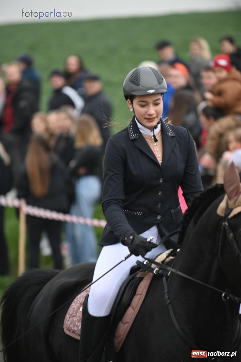 Zdjęcie w galerii na portalu naszraciborz.pl: Parada konna w Pietrowicach Wielkich [FOTO] wiadomości z regionu