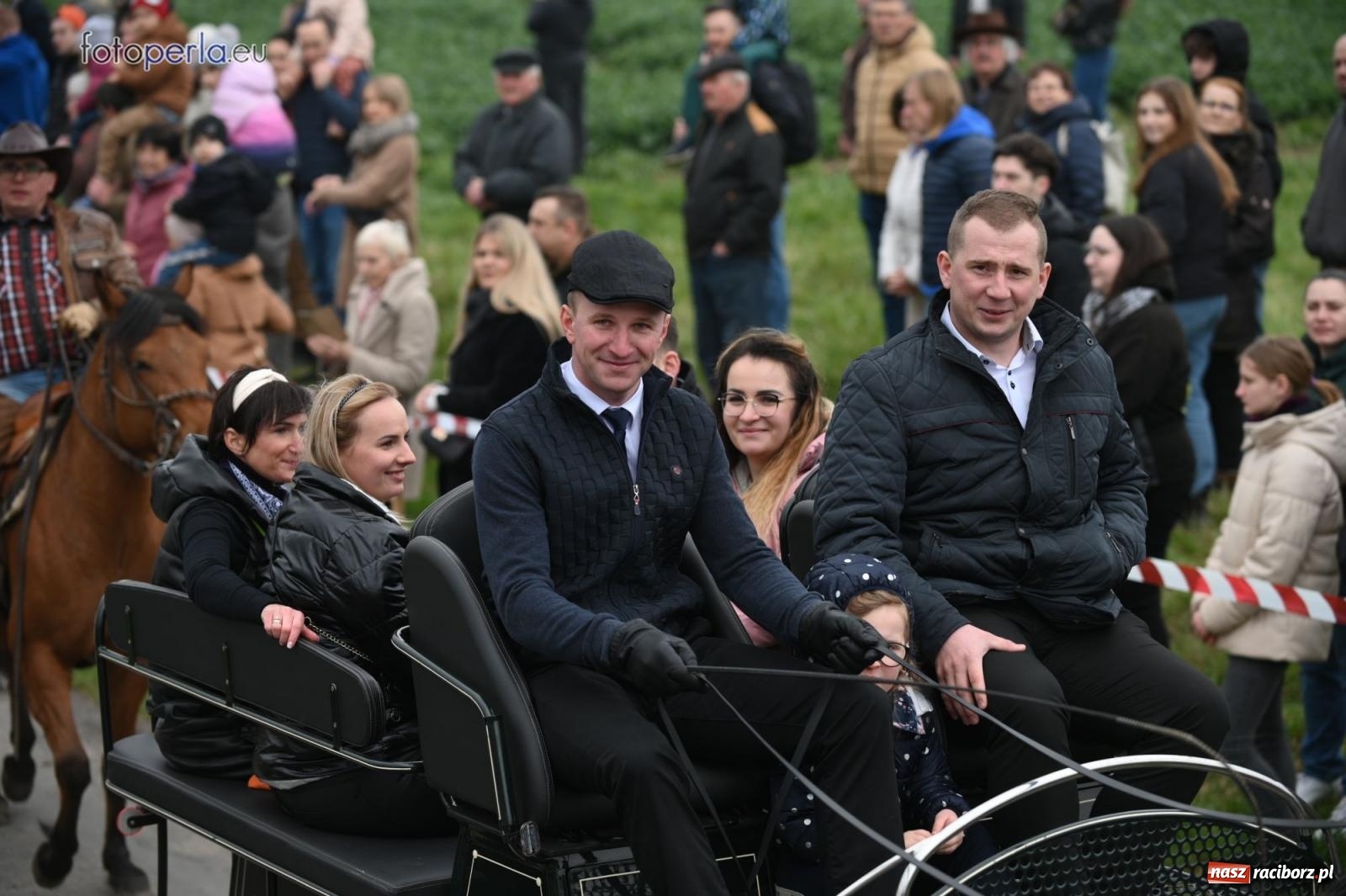 Zdjęcie w galerii na portalu naszraciborz.pl: Parada konna w Pietrowicach Wielkich [FOTO] wiadomości z regionu