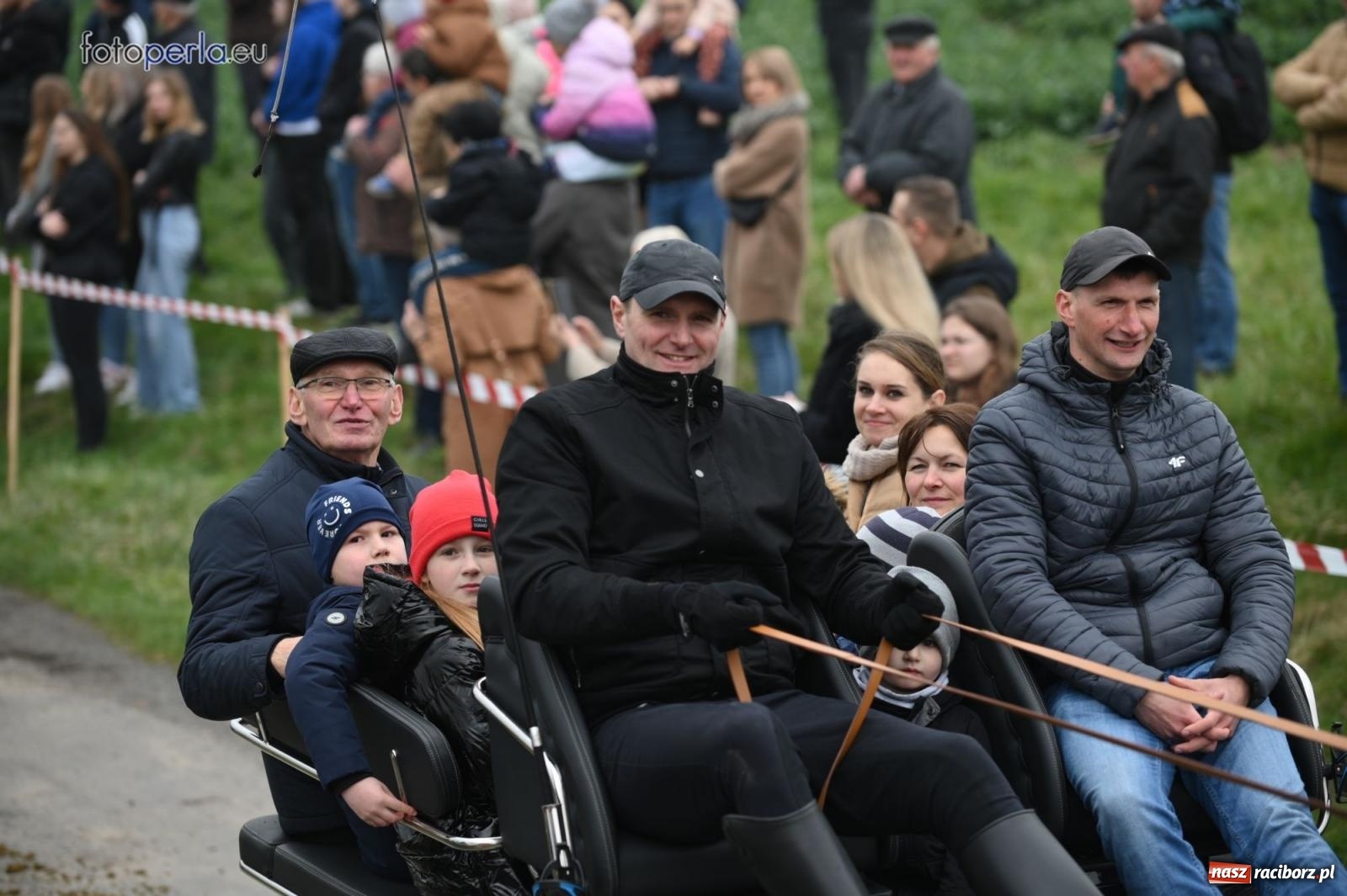 Zdjęcie w galerii na portalu naszraciborz.pl: Parada konna w Pietrowicach Wielkich [FOTO] wiadomości z regionu