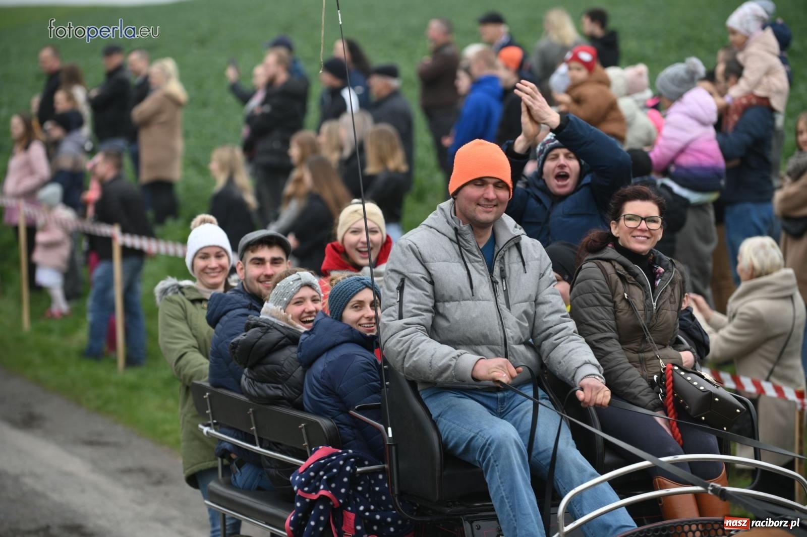 Zdjęcie w galerii na portalu naszraciborz.pl: Parada konna w Pietrowicach Wielkich [FOTO] wiadomości z regionu