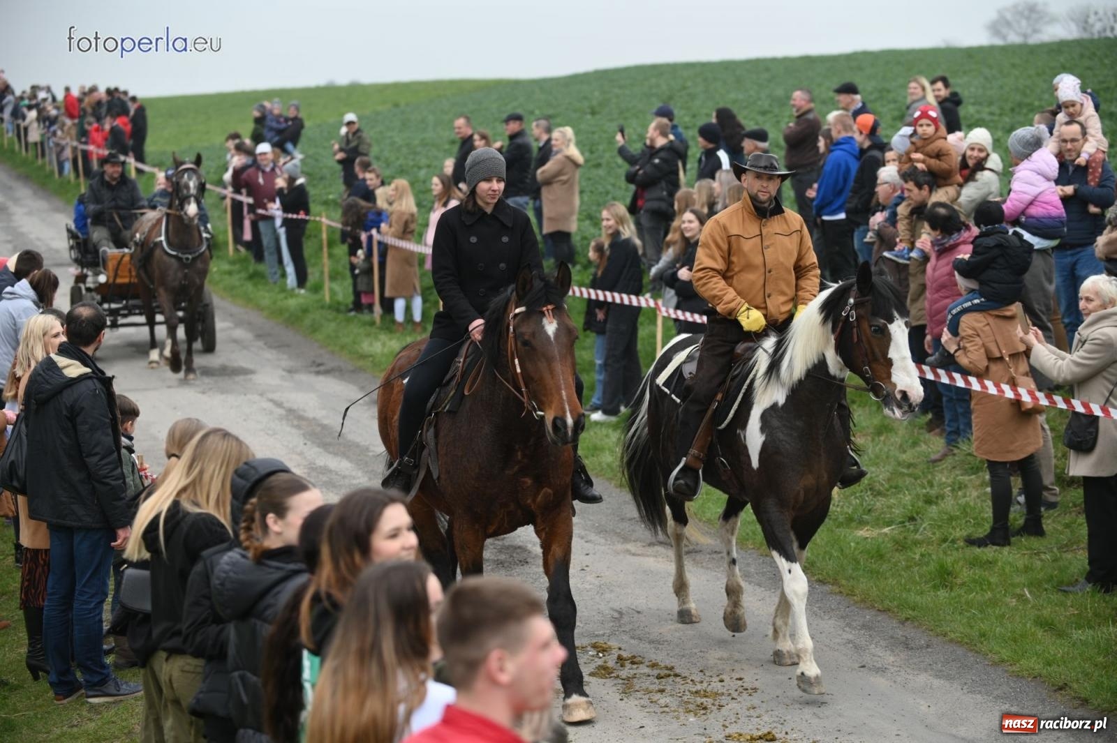 Zdjęcie w galerii na portalu naszraciborz.pl: Parada konna w Pietrowicach Wielkich [FOTO] wiadomości z regionu