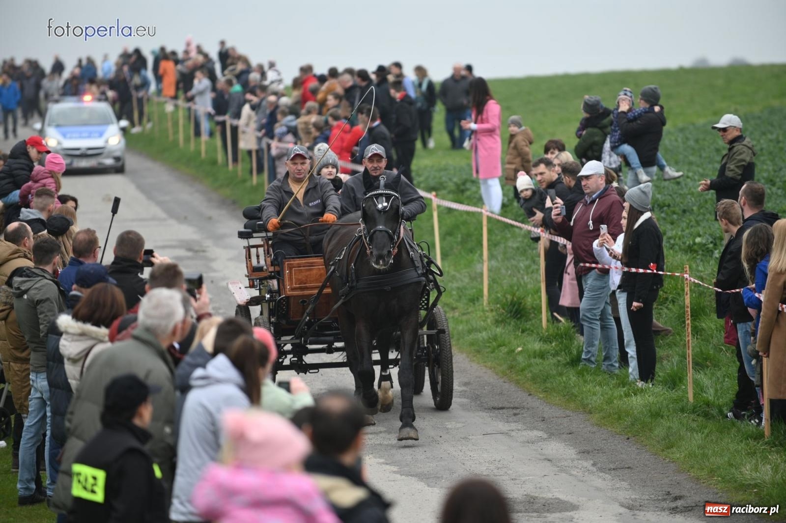 Zdjęcie w galerii na portalu naszraciborz.pl: Parada konna w Pietrowicach Wielkich [FOTO] wiadomości z regionu