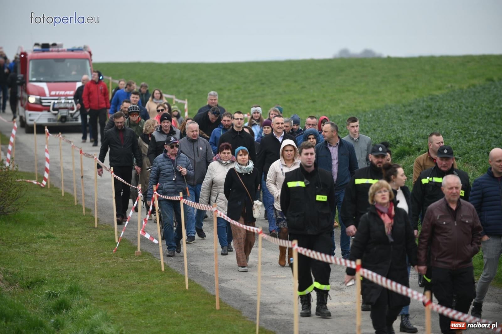 Zdjęcie w galerii na portalu naszraciborz.pl: Parada konna w Pietrowicach Wielkich [FOTO] wiadomości z regionu