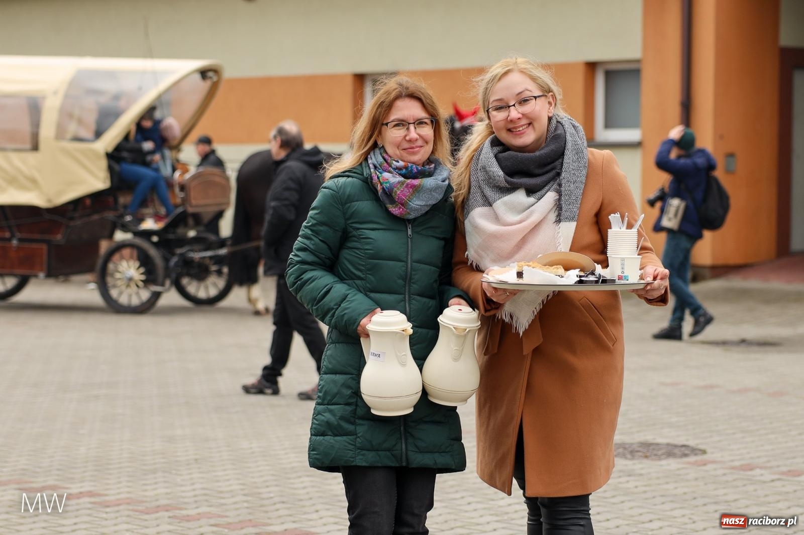 Zdjęcie w galerii na portalu naszraciborz.pl: Ludzie i obrzędy. Pietrowickie Osterreiten [FOTO] wiadomości z regionu