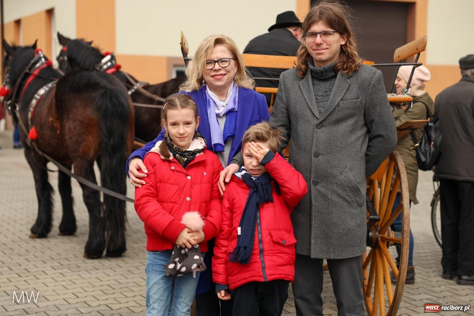 Zdjęcie w galerii na portalu naszraciborz.pl: Ludzie i obrzędy. Pietrowickie Osterreiten [FOTO] wiadomości z regionu
