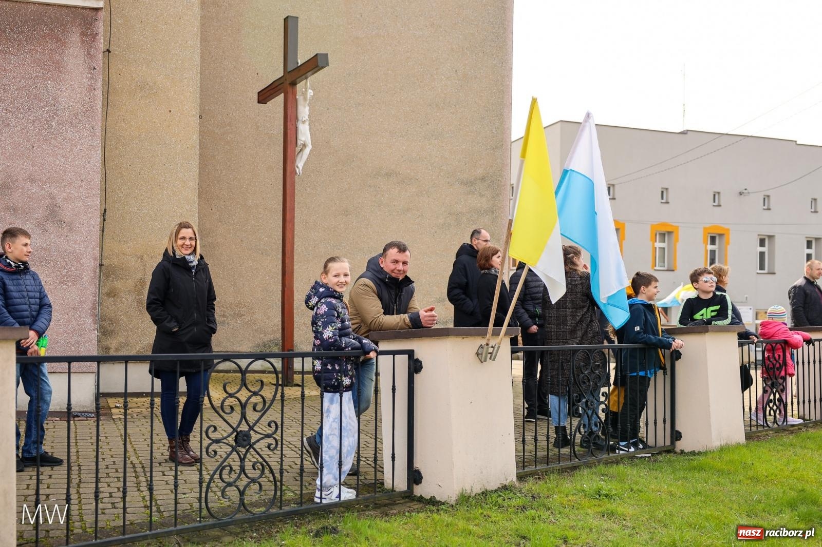 Zdjęcie w galerii na portalu naszraciborz.pl: Ludzie i obrzędy. Pietrowickie Osterreiten [FOTO] wiadomości z regionu