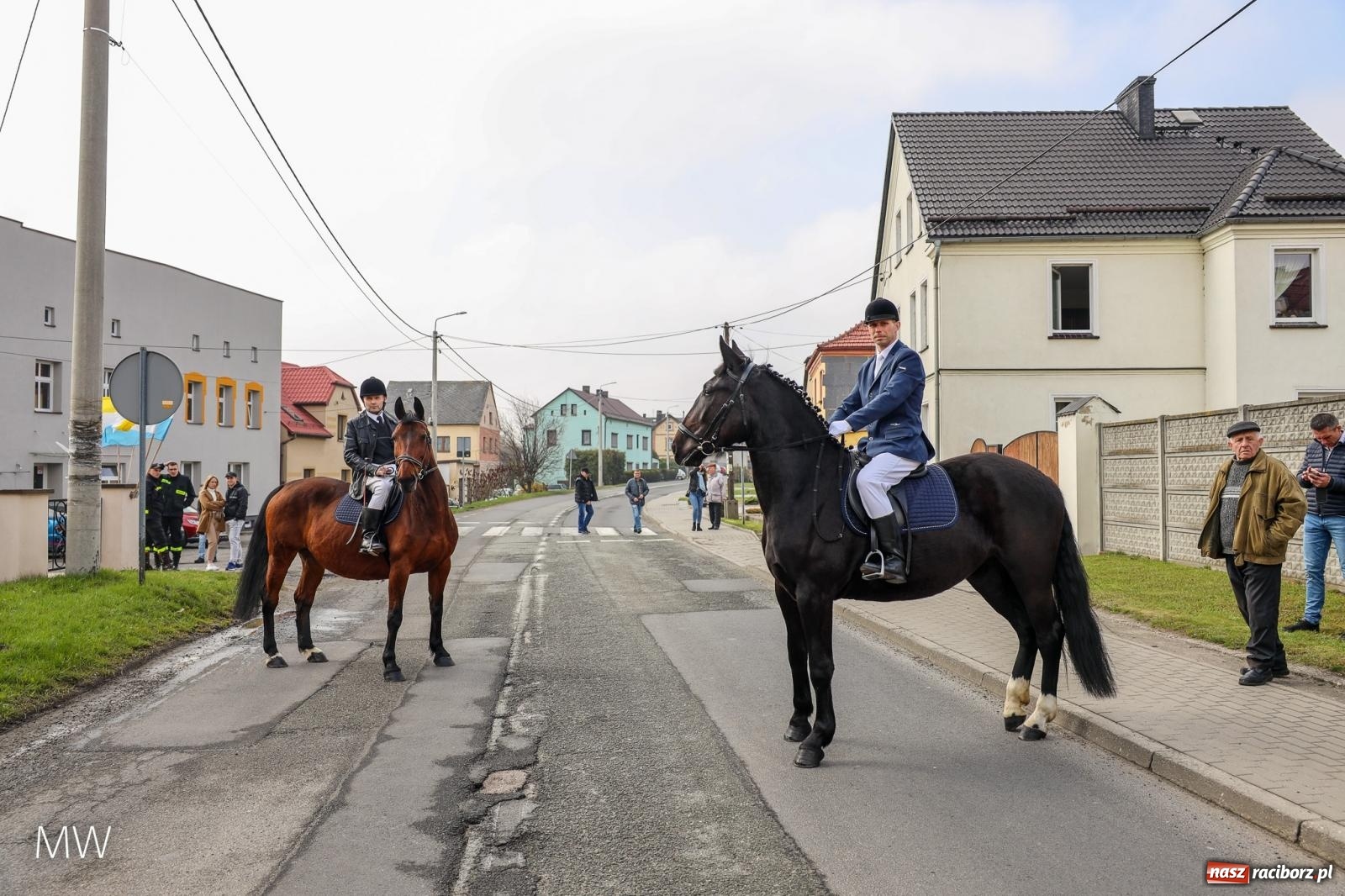 Zdjęcie w galerii na portalu naszraciborz.pl: Ludzie i obrzędy. Pietrowickie Osterreiten [FOTO] wiadomości z regionu