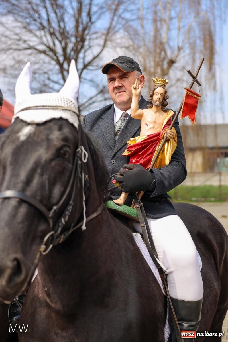 Zdjęcie w galerii na portalu naszraciborz.pl: Ludzie i obrzędy. Pietrowickie Osterreiten [FOTO] wiadomości z regionu