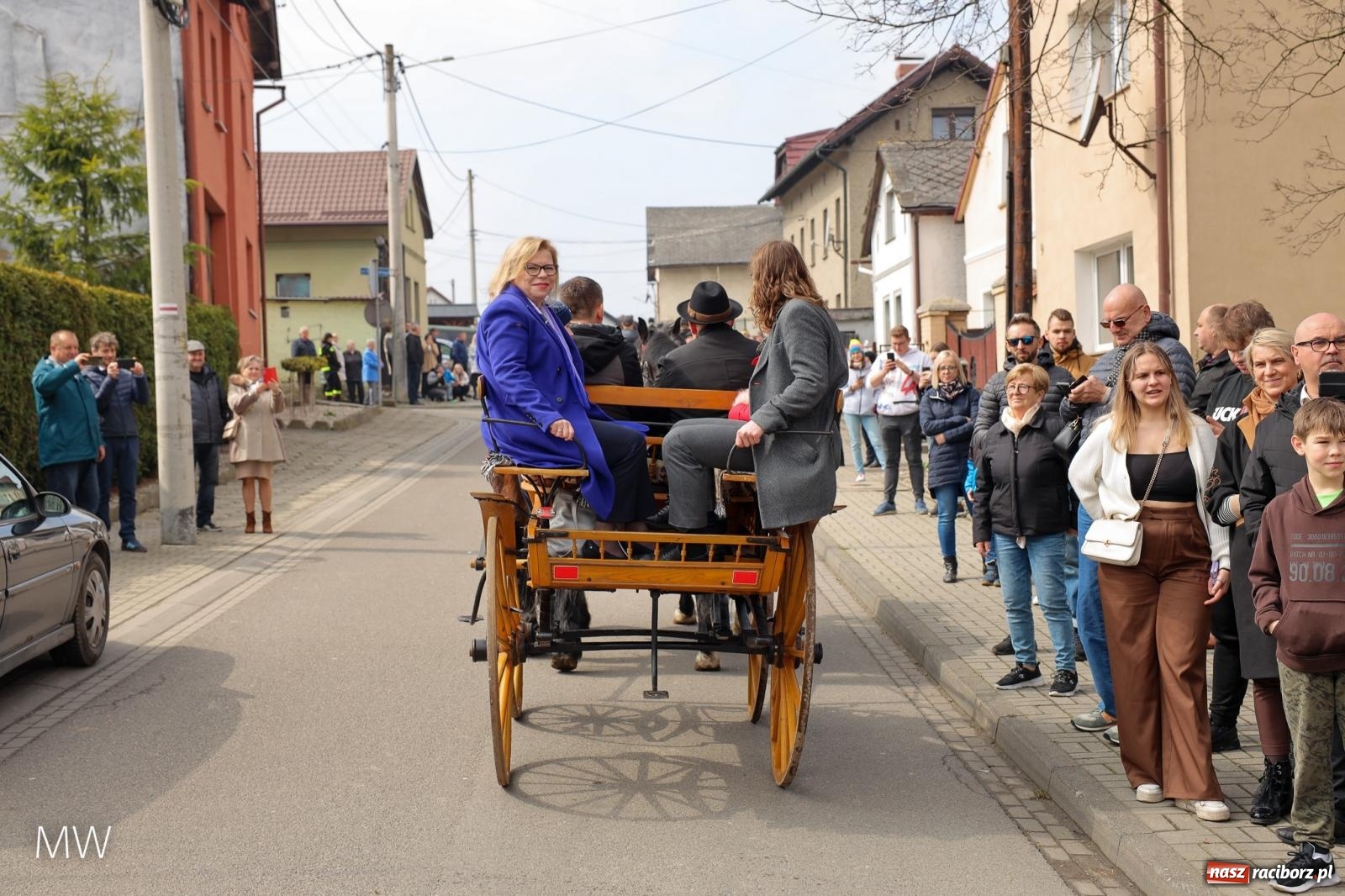 Zdjęcie w galerii na portalu naszraciborz.pl: Ludzie i obrzędy. Pietrowickie Osterreiten [FOTO] wiadomości z regionu