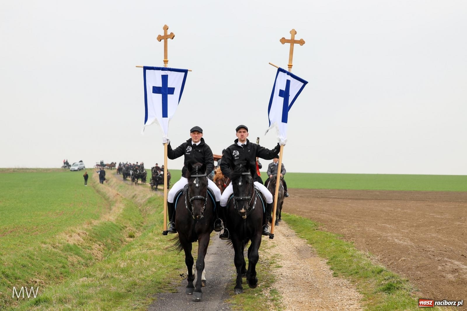 Zdjęcie w galerii na portalu naszraciborz.pl: Ludzie i obrzędy. Przy świętym Urbanie na skraju Bieńkowic i Raciborza [FOTO] wiadomości z regionu