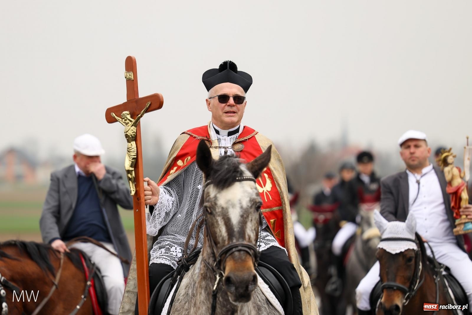 Zdjęcie w galerii na portalu naszraciborz.pl: Ludzie i obrzędy. Przy świętym Urbanie na skraju Bieńkowic i Raciborza [FOTO] wiadomości z regionu