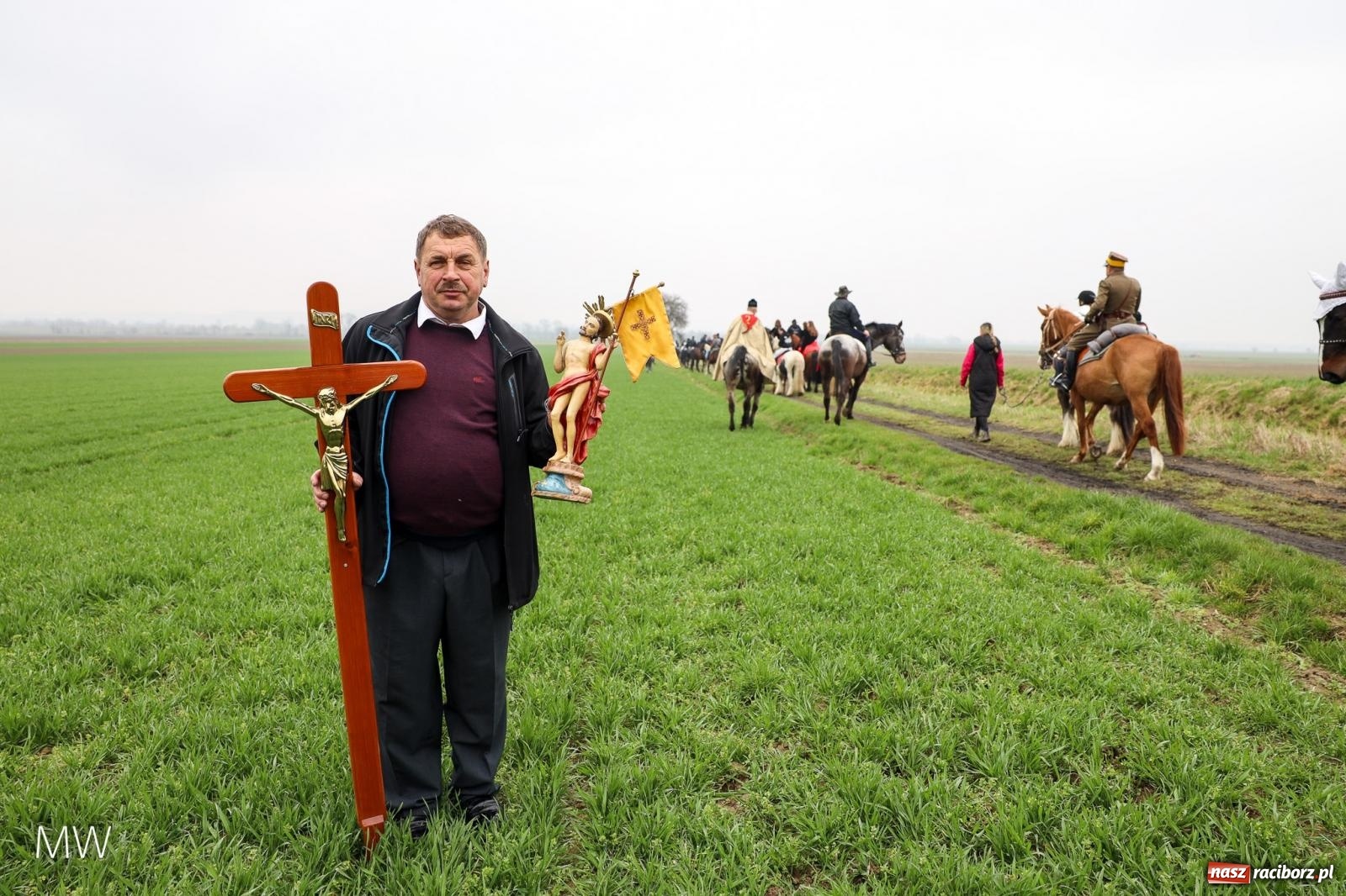 Zdjęcie w galerii na portalu naszraciborz.pl: Ludzie i obrzędy. Przy świętym Urbanie na skraju Bieńkowic i Raciborza [FOTO] wiadomości z regionu