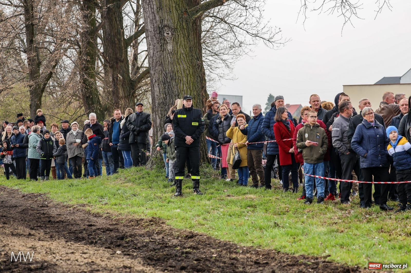 Zdjęcie w galerii na portalu naszraciborz.pl: Ludzie i obrzędy. Gonitwa wielkanocna w dorzeczu Psiny i Odry [FOTO] wiadomości z regionu