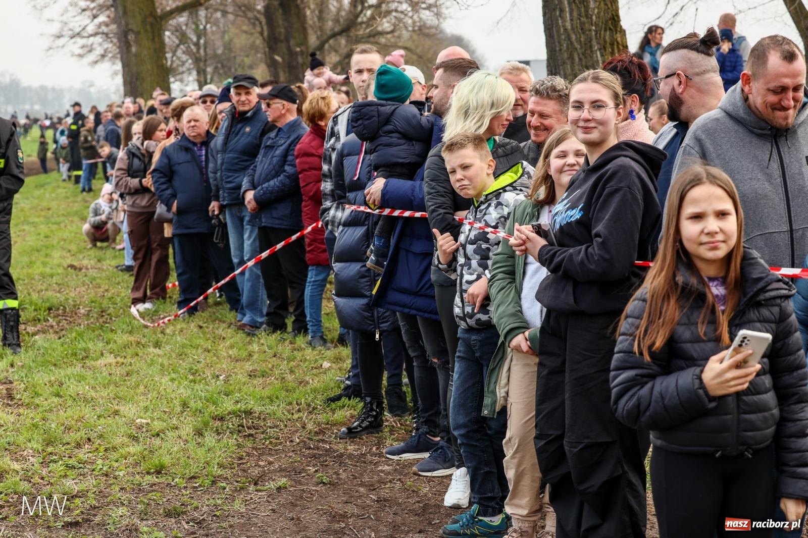 Zdjęcie w galerii na portalu naszraciborz.pl: Ludzie i obrzędy. Gonitwa wielkanocna w dorzeczu Psiny i Odry [FOTO] wiadomości z regionu
