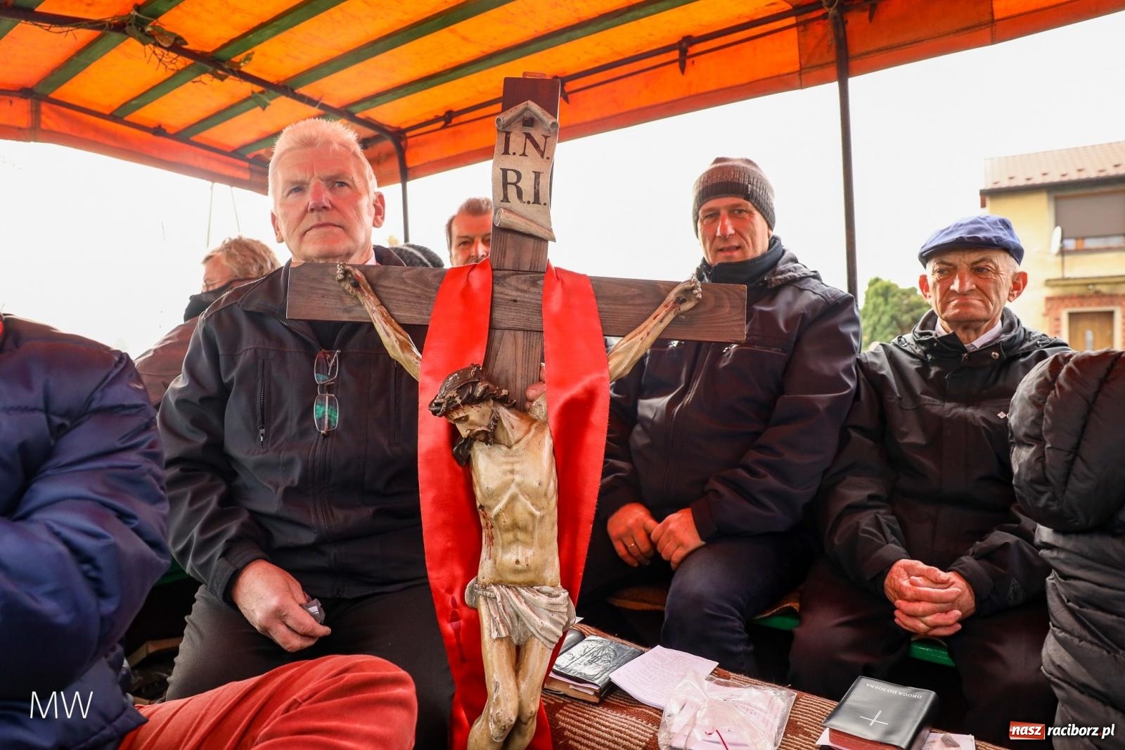 Zdjęcie w galerii na portalu naszraciborz.pl: Ludzie i obrzędy. Gonitwa wielkanocna w dorzeczu Psiny i Odry [FOTO] wiadomości z regionu
