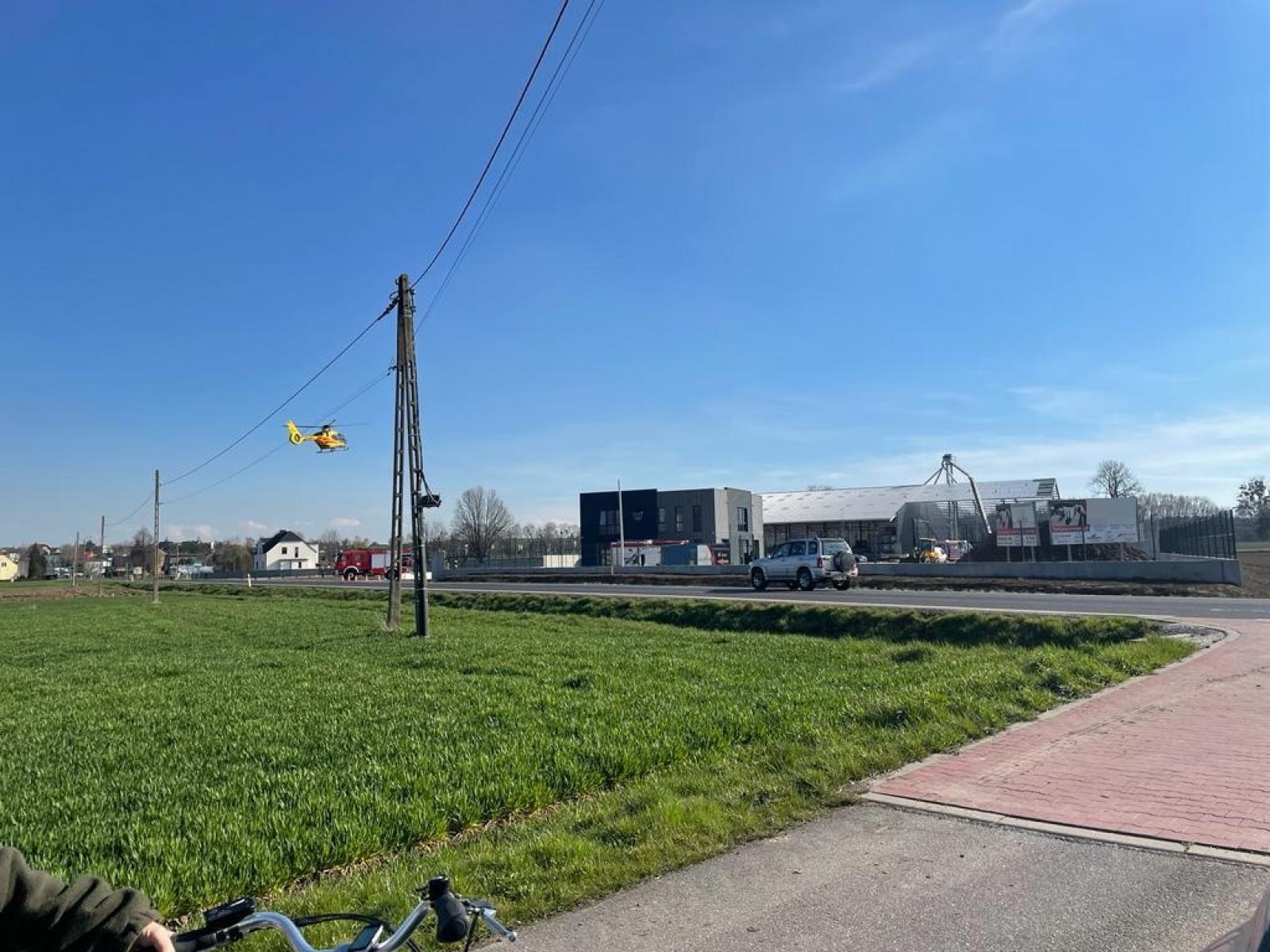Zdjęcie w galerii na portalu naszraciborz.pl: Upadek z wysokości w Tworkowie. Nie żyje mężczyzna [FOTO i WIDEO] wiadomości z regionu