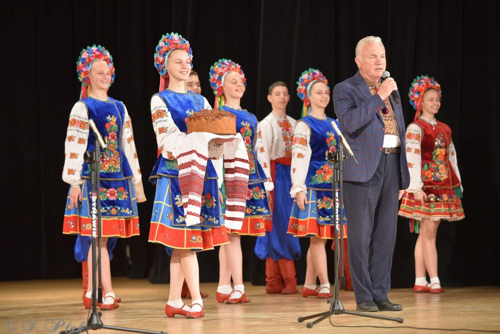 Zdjęcie w galerii na portalu naszraciborz.pl: Ukraiński BARWINOK - niezwykłe widowisko w RCK wiadomości z regionu