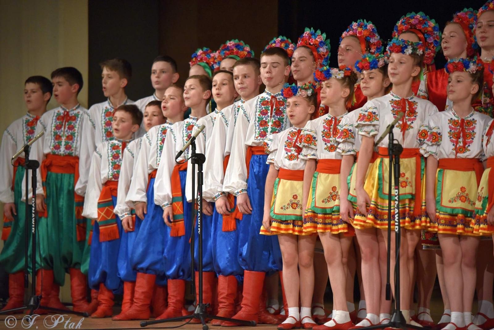 Zdjęcie w galerii na portalu naszraciborz.pl: Ukraiński BARWINOK - niezwykłe widowisko w RCK wiadomości z regionu