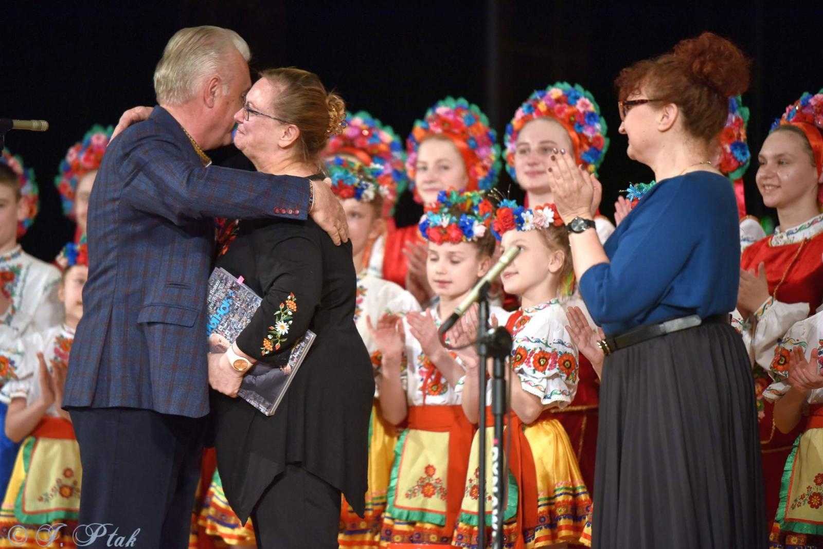 Zdjęcie w galerii na portalu naszraciborz.pl: Ukraiński BARWINOK - niezwykłe widowisko w RCK wiadomości z regionu