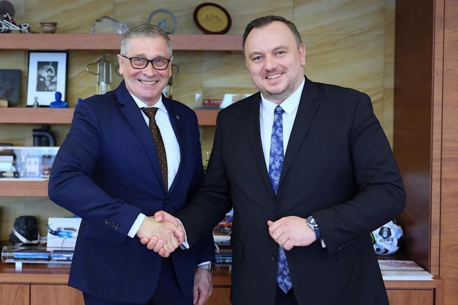 Zdjęcie w galerii na portalu naszraciborz.pl: Województwo Śląskie i Kraj Morawsko-Śląski - wspólne drogi transformacji wiadomości z regionu