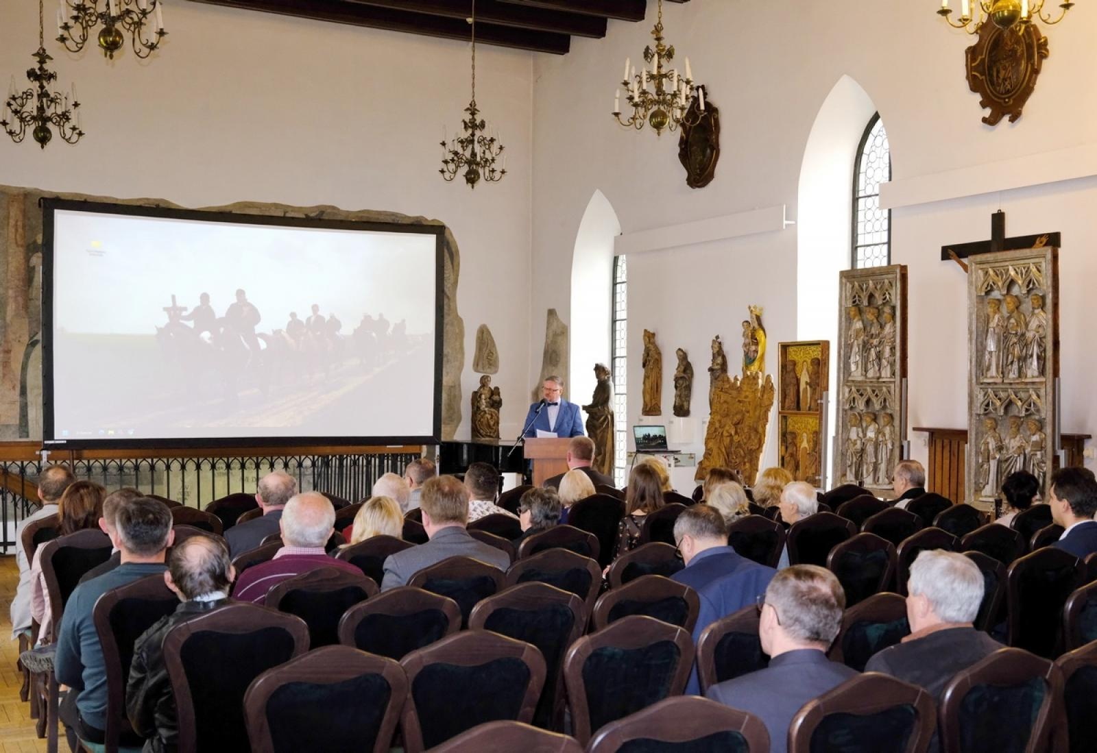 Zdjęcie w galerii na portalu naszraciborz.pl: Konferencja i wystawa. O śląskich zwyczajach w Muzeum wiadomości z regionu