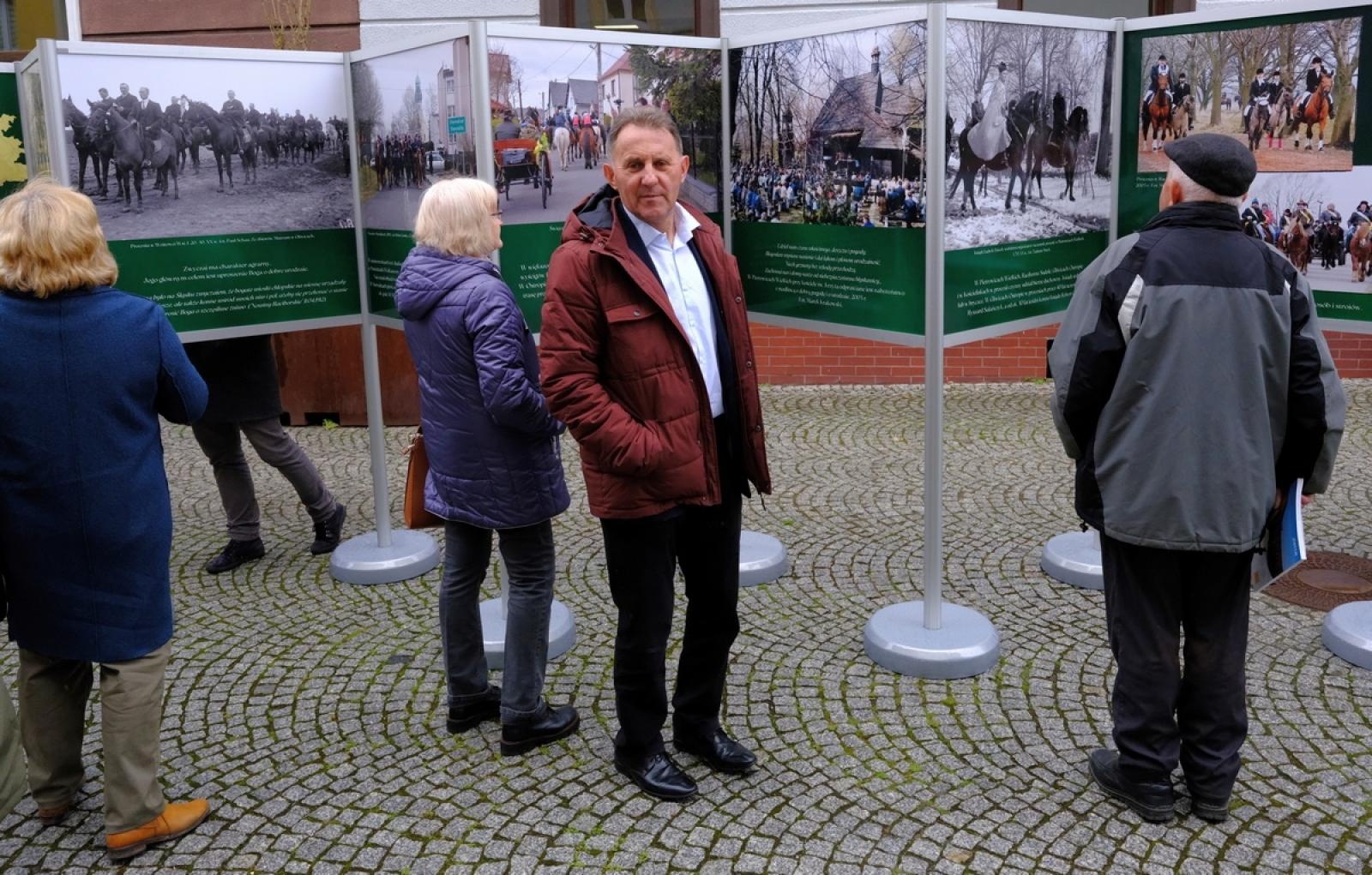 Zdjęcie w galerii na portalu naszraciborz.pl: Konferencja i wystawa. O śląskich zwyczajach w Muzeum wiadomości z regionu