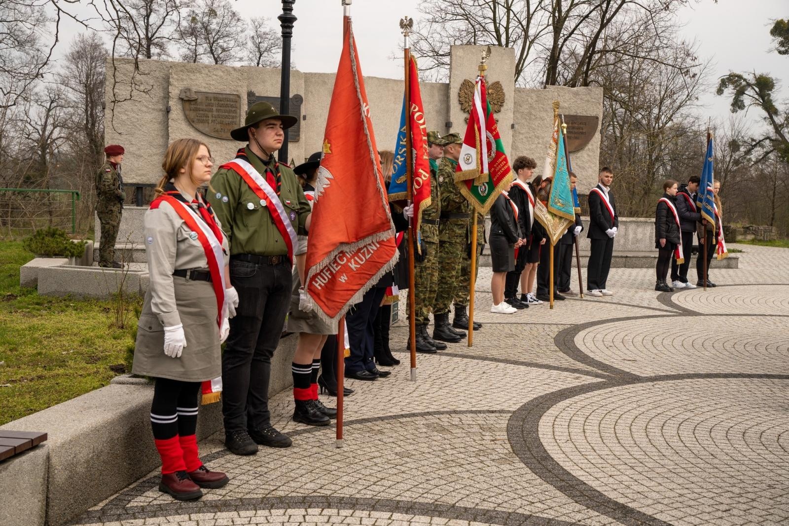Zdjęcie w galerii na portalu naszraciborz.pl: Pamięć o ofiarach Katynia żywa w Kuźni Raciborskiej  wiadomości z regionu