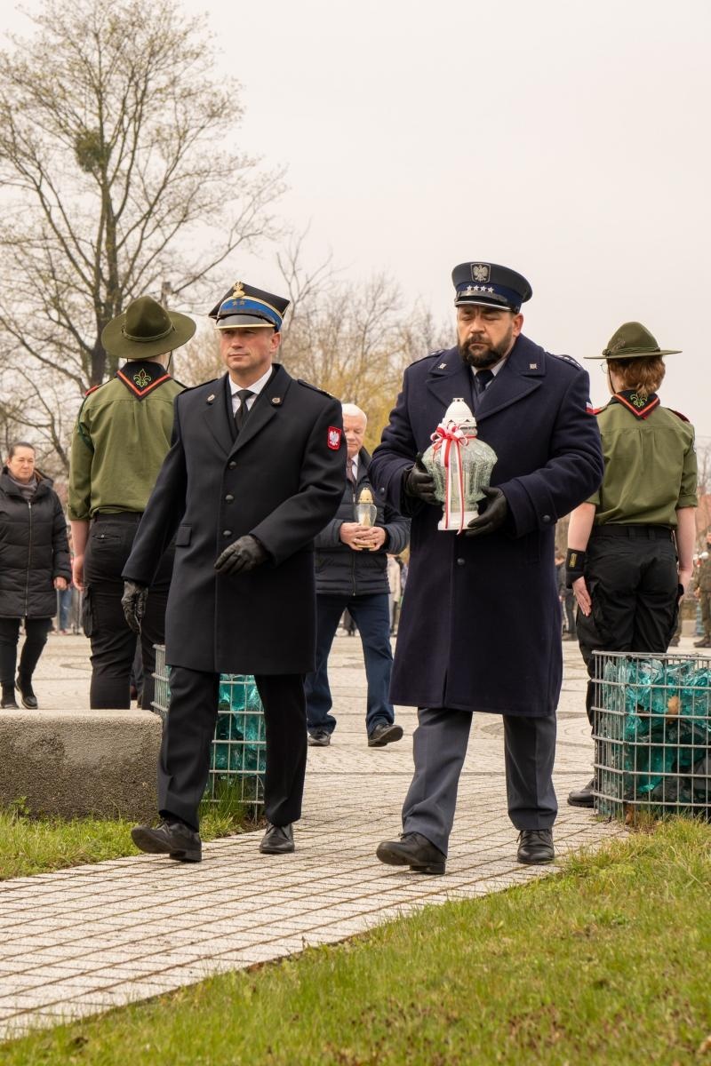 Zdjęcie w galerii na portalu naszraciborz.pl: Pamięć o ofiarach Katynia żywa w Kuźni Raciborskiej  wiadomości z regionu