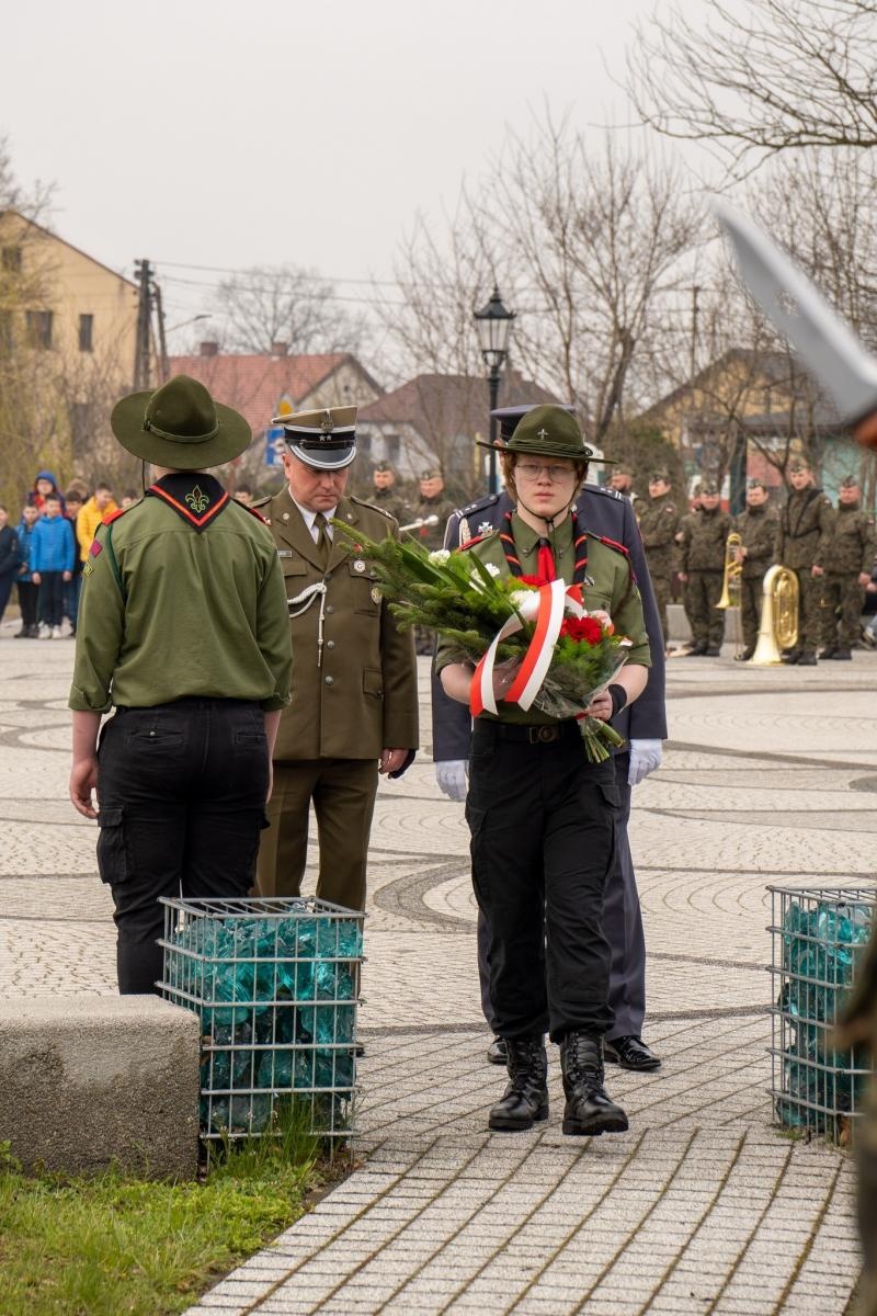 Zdjęcie w galerii na portalu naszraciborz.pl: Pamięć o ofiarach Katynia żywa w Kuźni Raciborskiej  wiadomości z regionu