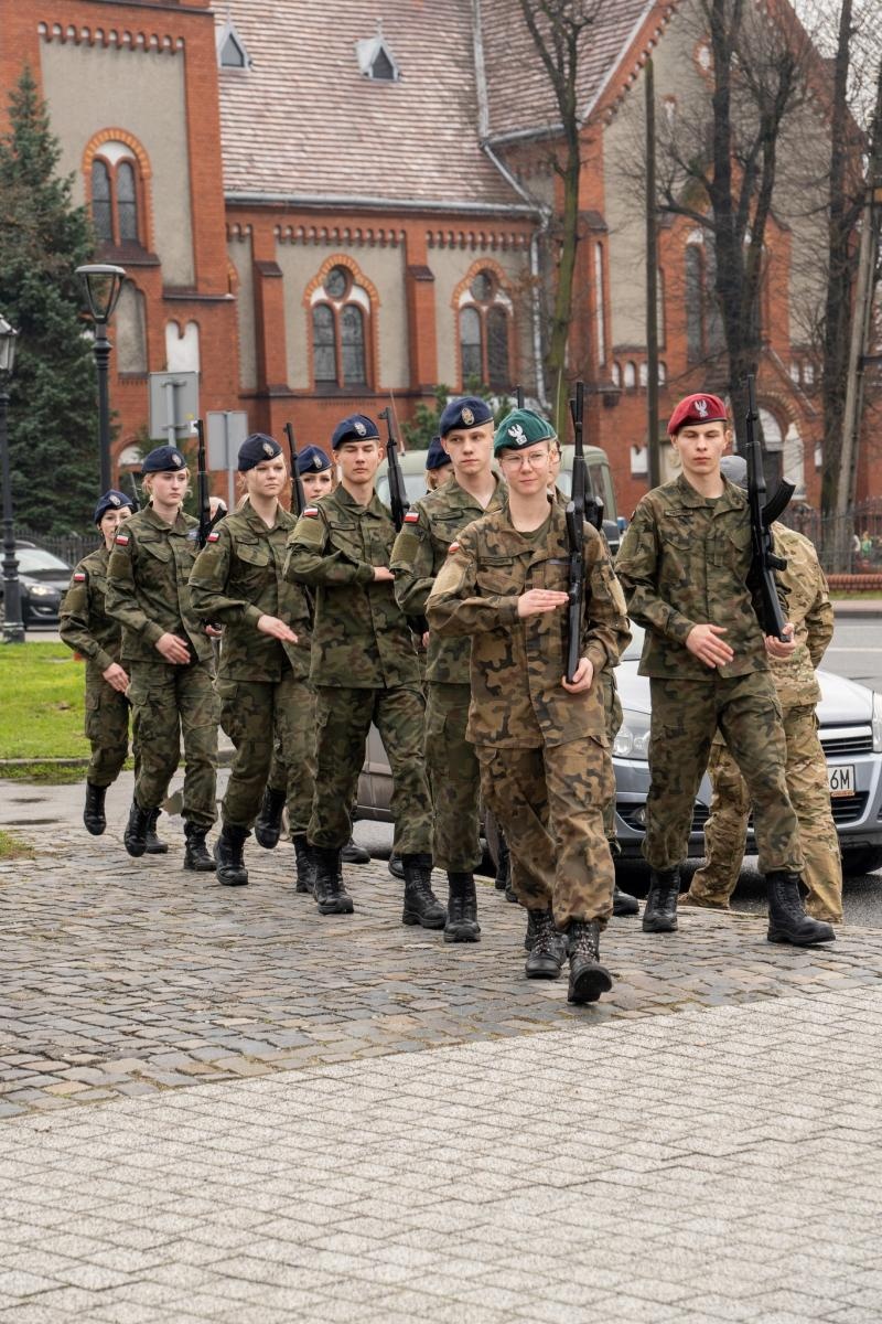 Zdjęcie w galerii na portalu naszraciborz.pl: Pamięć o ofiarach Katynia żywa w Kuźni Raciborskiej  wiadomości z regionu