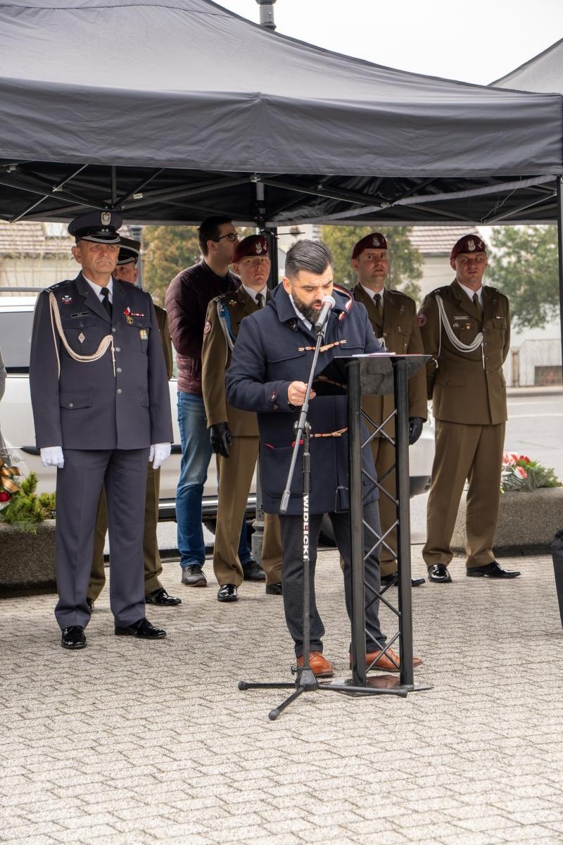 Zdjęcie w galerii na portalu naszraciborz.pl: Pamięć o ofiarach Katynia żywa w Kuźni Raciborskiej  wiadomości z regionu