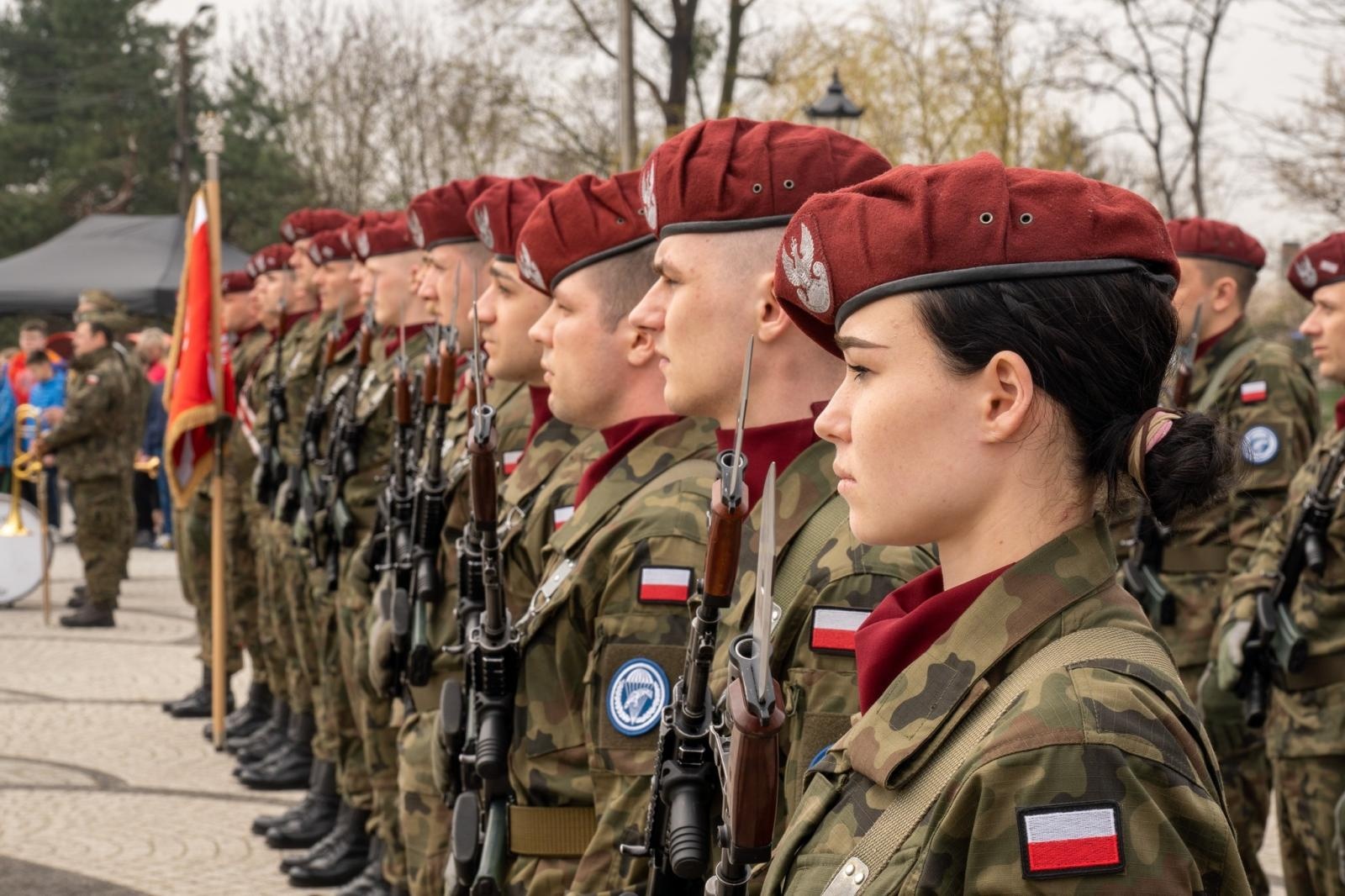 Zdjęcie w galerii na portalu naszraciborz.pl: Pamięć o ofiarach Katynia żywa w Kuźni Raciborskiej  wiadomości z regionu