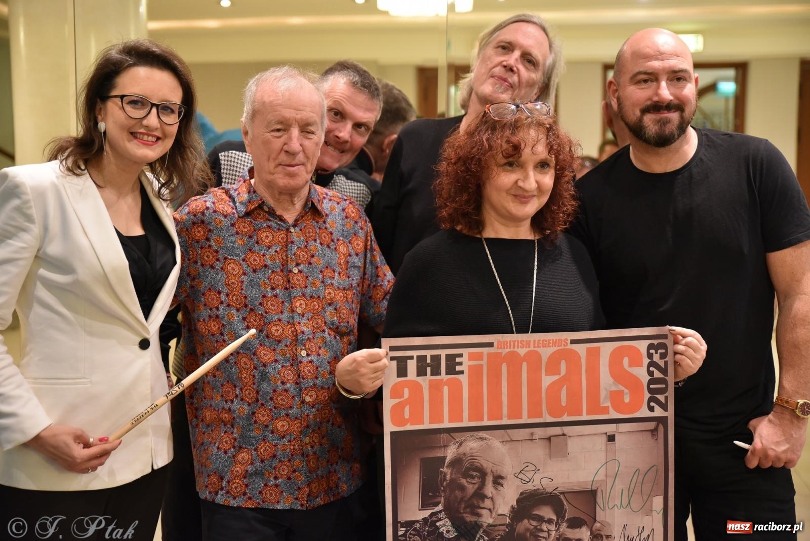 Zdjęcie w galerii na portalu naszraciborz.pl: The Animals & Friends - brzmienie legendarnej grupy w RCK wiadomości z regionu