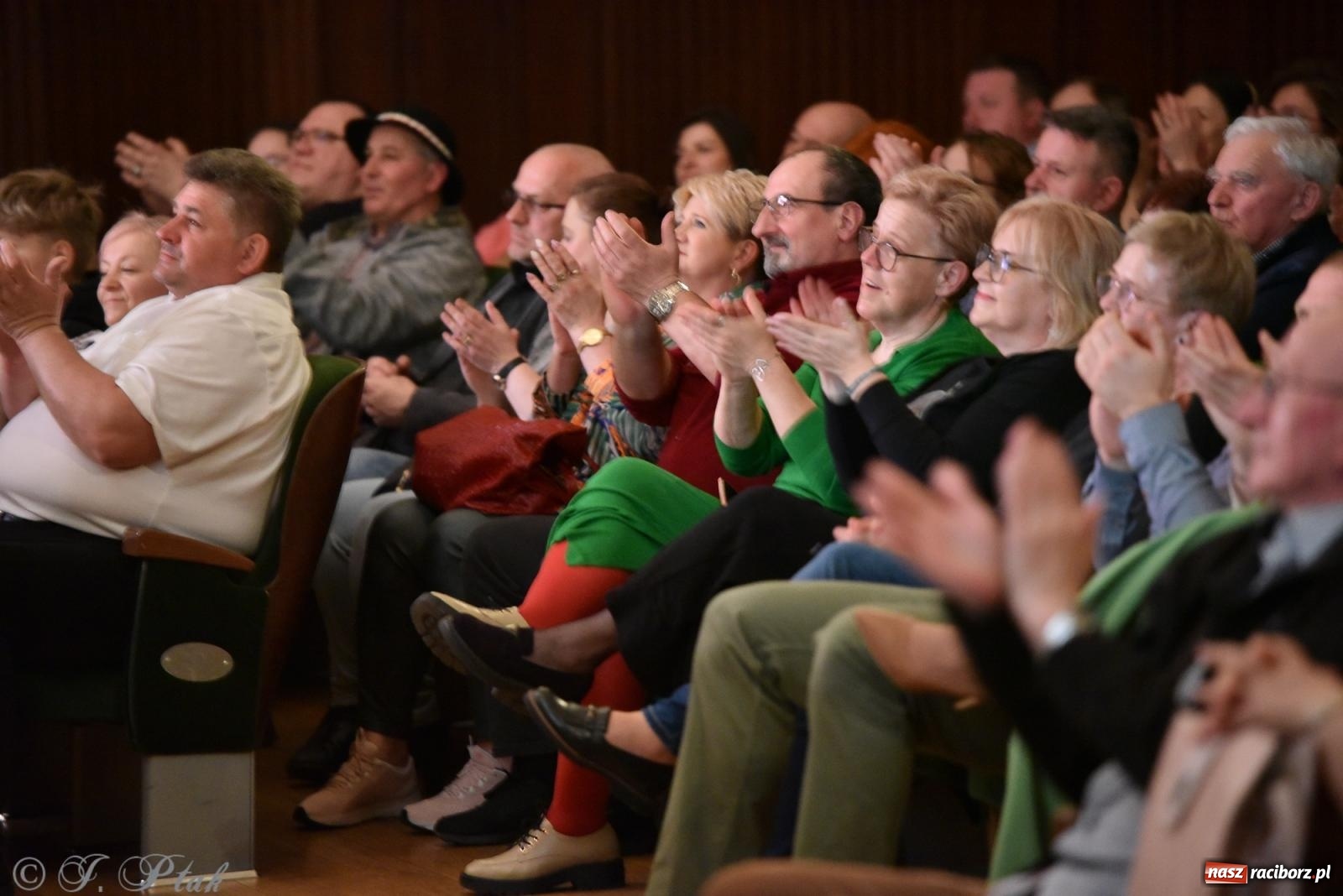 Zdjęcie w galerii na portalu naszraciborz.pl: Górale zawładnęli sceną RCK, czyli Baciary w Raciborzu [FOTO i WIDEO] wiadomości z regionu