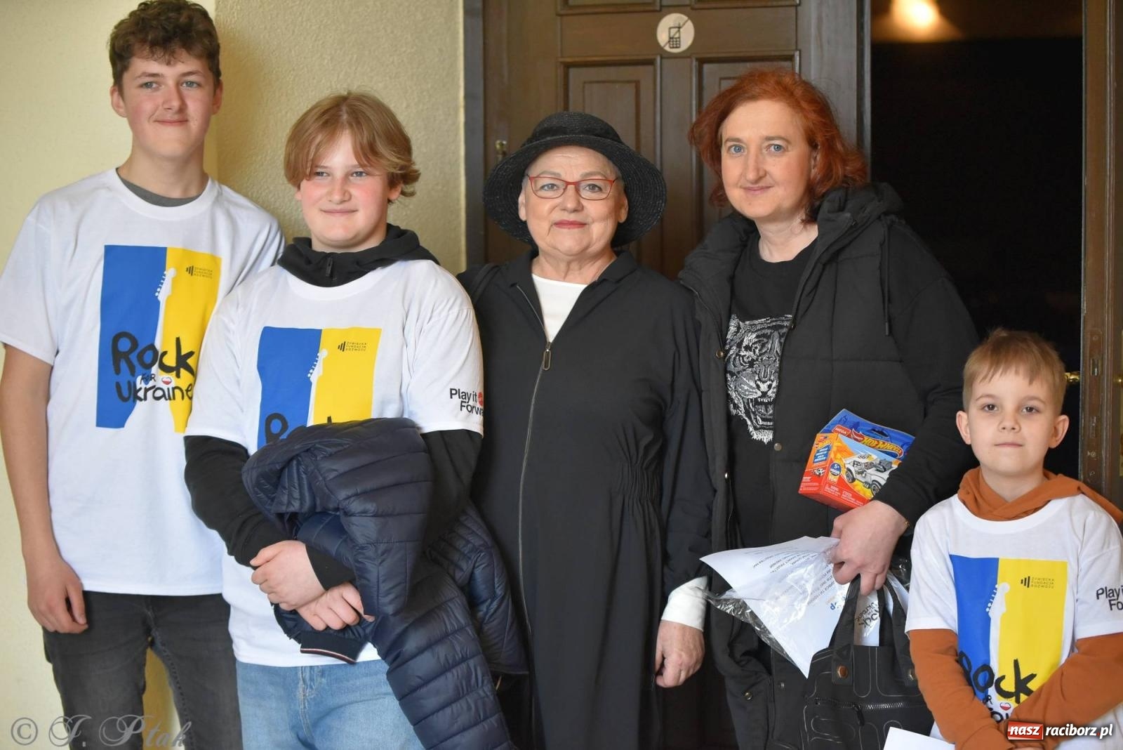 Zdjęcie w galerii na portalu naszraciborz.pl: Rock for Ukraine w Raciborzu [FOTO i WIDEO] wiadomości z regionu