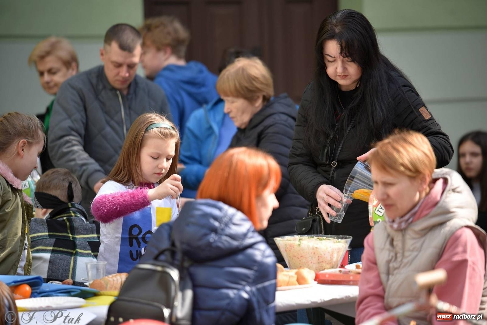 Zdjęcie w galerii na portalu naszraciborz.pl: Rock for Ukraine w Raciborzu [FOTO i WIDEO] wiadomości z regionu