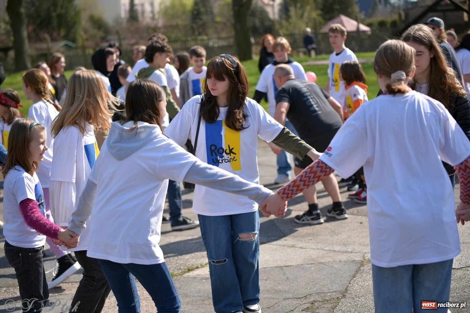 Zdjęcie w galerii na portalu naszraciborz.pl: Rock for Ukraine w Raciborzu [FOTO i WIDEO] wiadomości z regionu